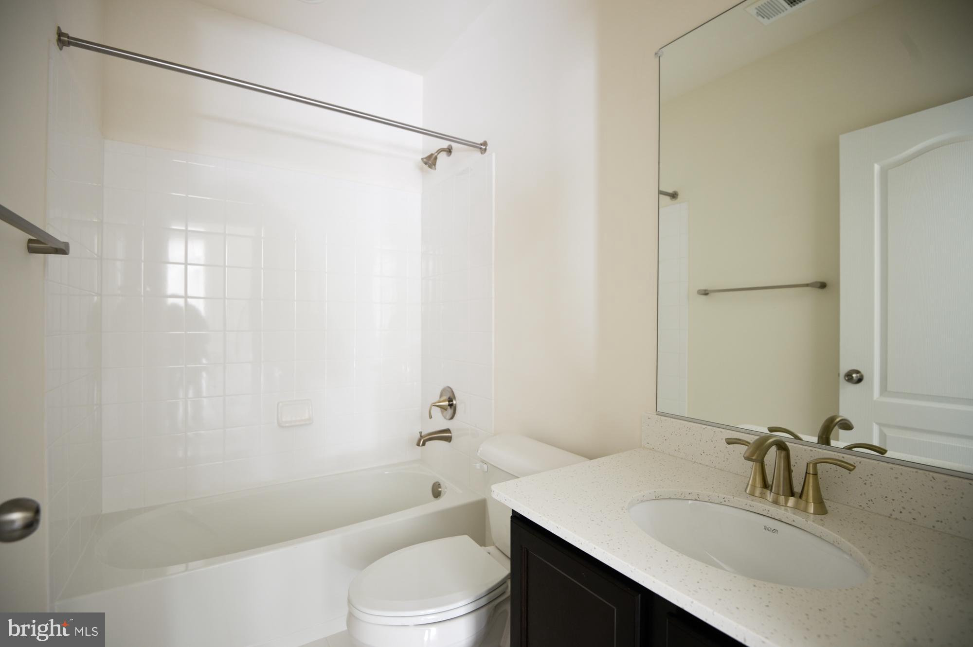 HUNTERS MILL - Residential Lease