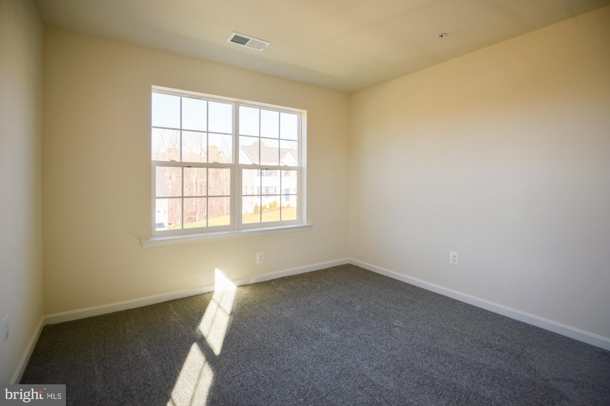 HUNTERS MILL - Residential Lease