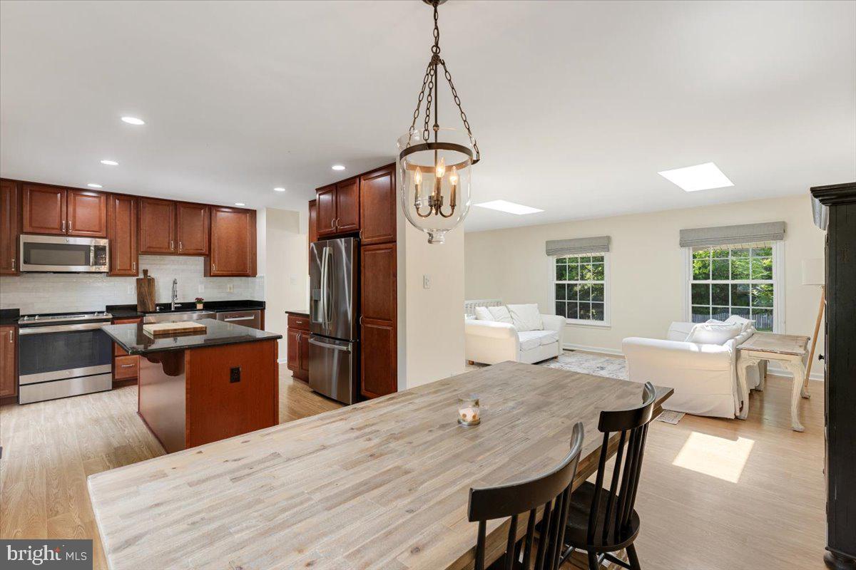 LAKEWOOD HILLS - Residential