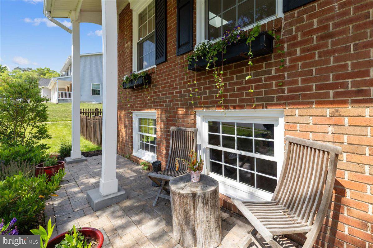 LAKEWOOD HILLS - Residential
