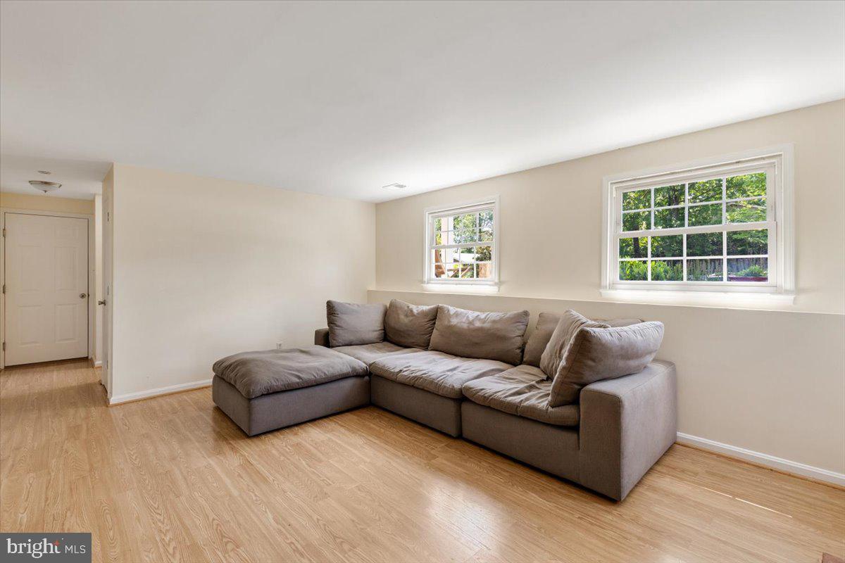 LAKEWOOD HILLS - Residential