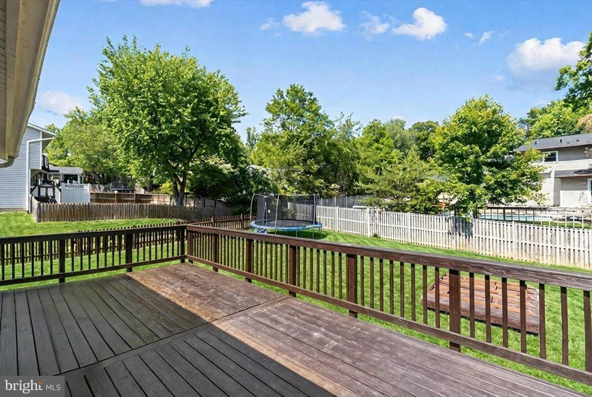 LAKEWOOD HILLS - Residential