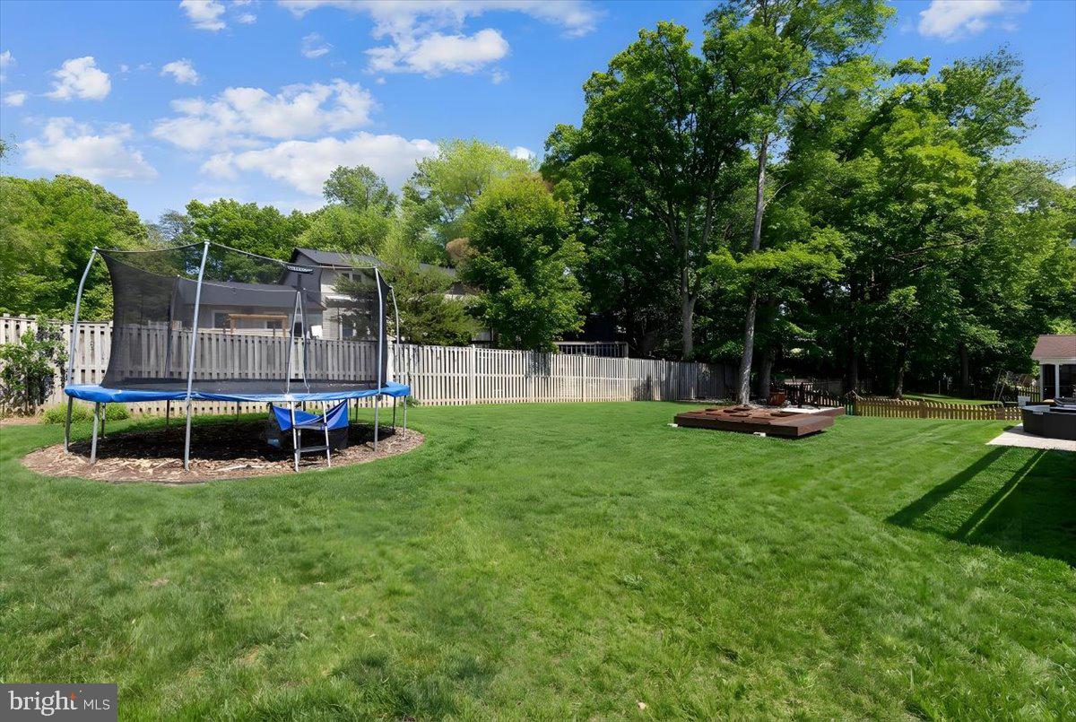 LAKEWOOD HILLS - Residential