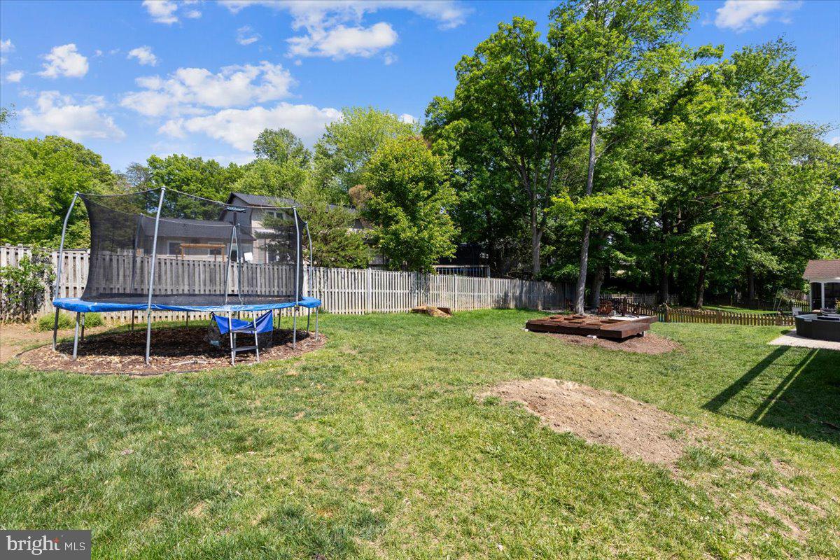 LAKEWOOD HILLS - Residential