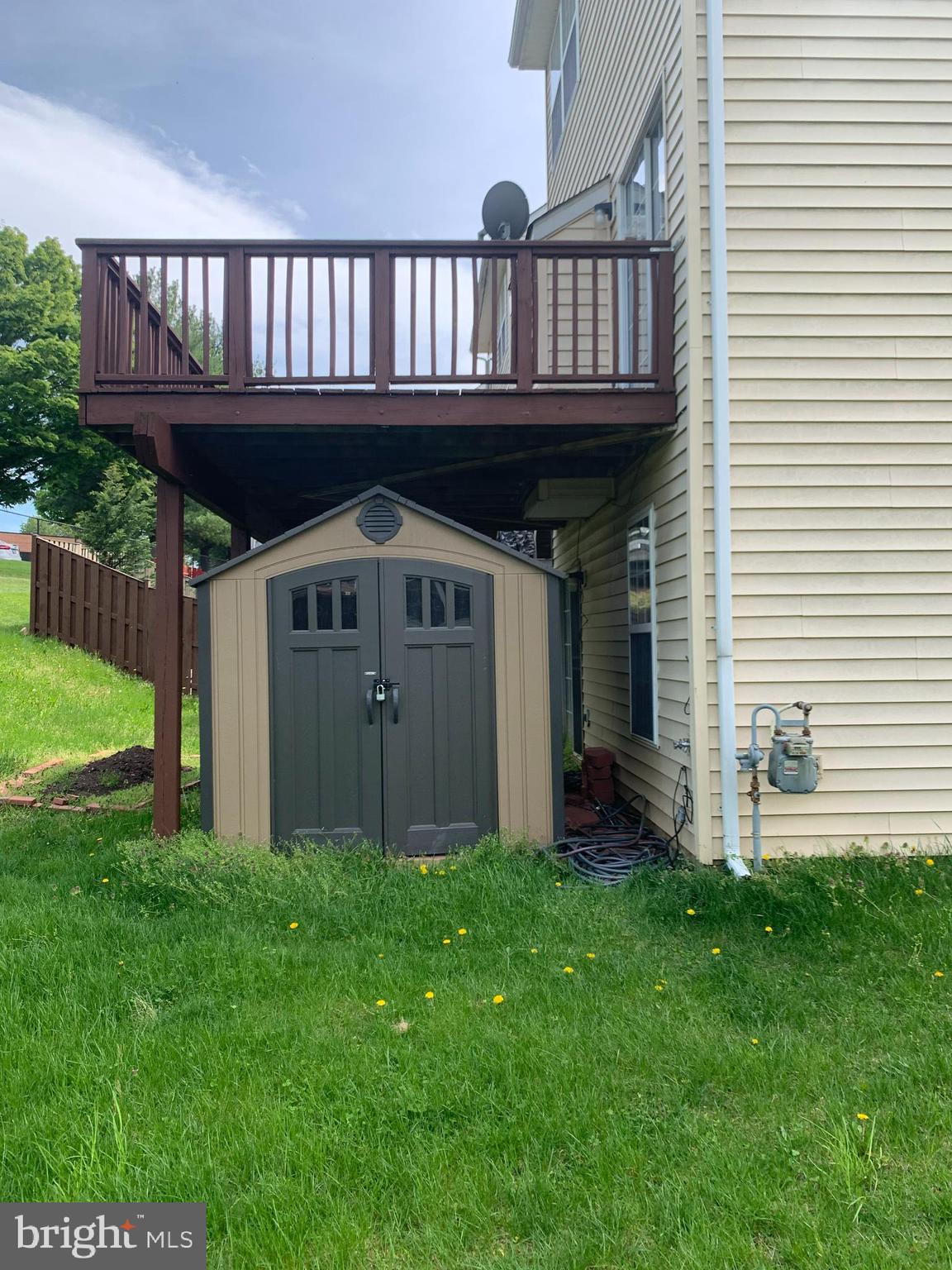 WESTVIEW CORPORATE CENTER - Residential Lease