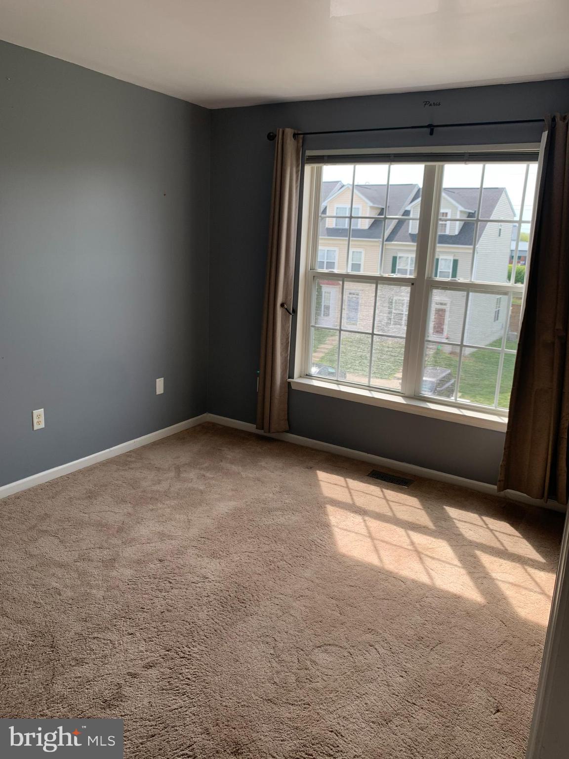 WESTVIEW CORPORATE CENTER - Residential Lease