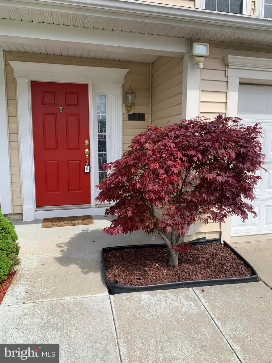 End unit townhouse in Ballenger Creek! Excellent condition featuring an open floor plan. Garage on entry level. Walk in from the wrap around front porch into the foyer. Large family room, laundry room, and full bathroom on the bottom level. Go upstairs to the main level and there is the kitchen w/island, dining area and living room with a half bath and a deck off the back. The third level features three bedrooms and two full bathrooms. The owners bedroom has two walk-in closets, a separate soaking tub and a shower stall. Be where you are close to everything including shopping, grocery stores, the mall and all commuter routes! 

***Owner requires minimum credit score of 630, minimum income of $80,000 per year and NO PETS***
Use RentSpree link for applications. Home will be available for showings on 08/09/2025