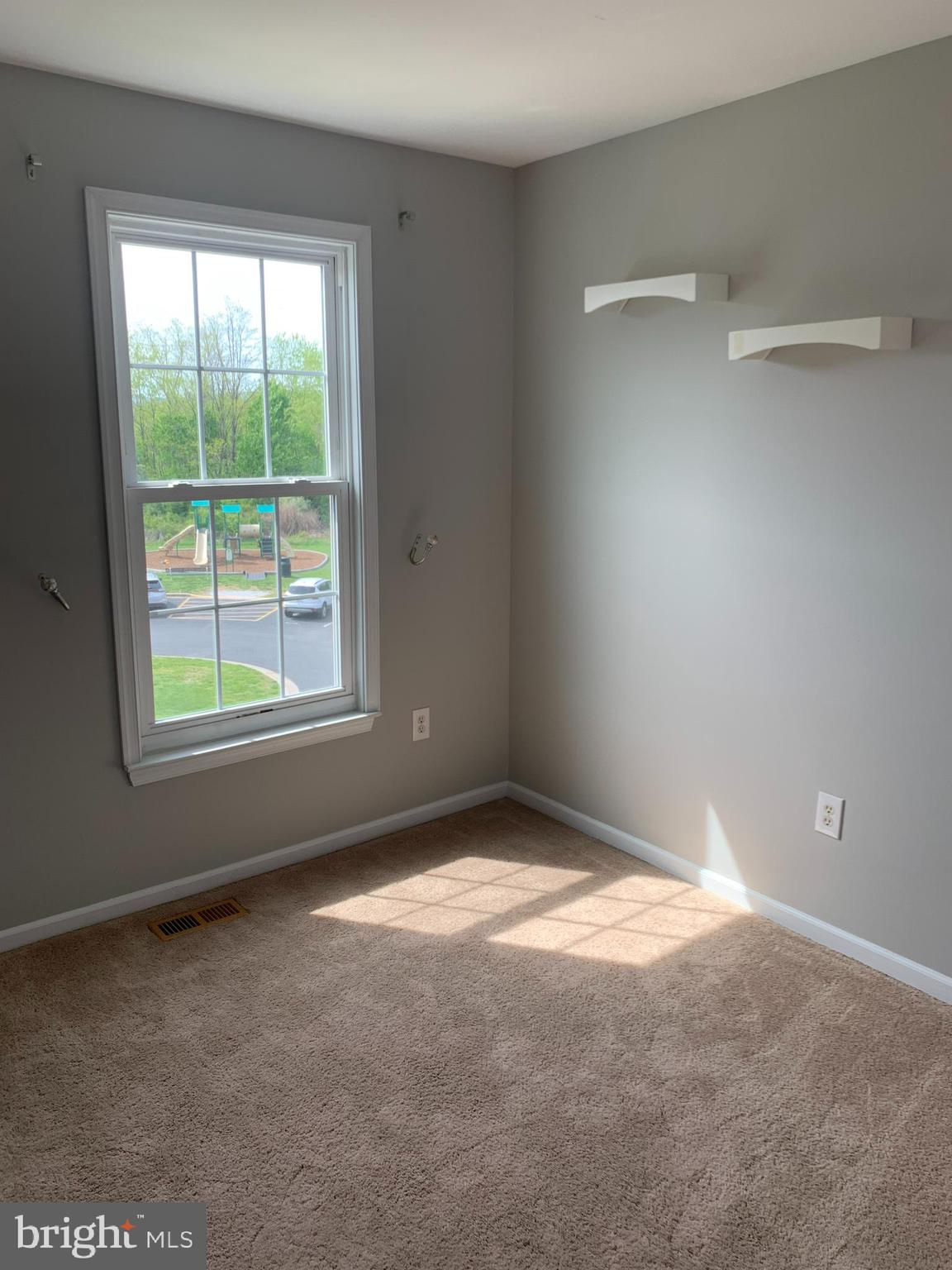 WESTVIEW CORPORATE CENTER - Residential Lease