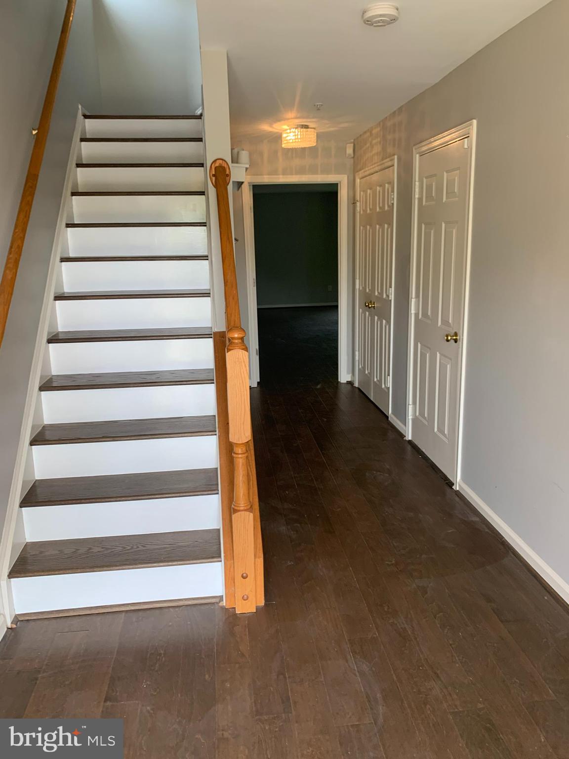 WESTVIEW CORPORATE CENTER - Residential Lease