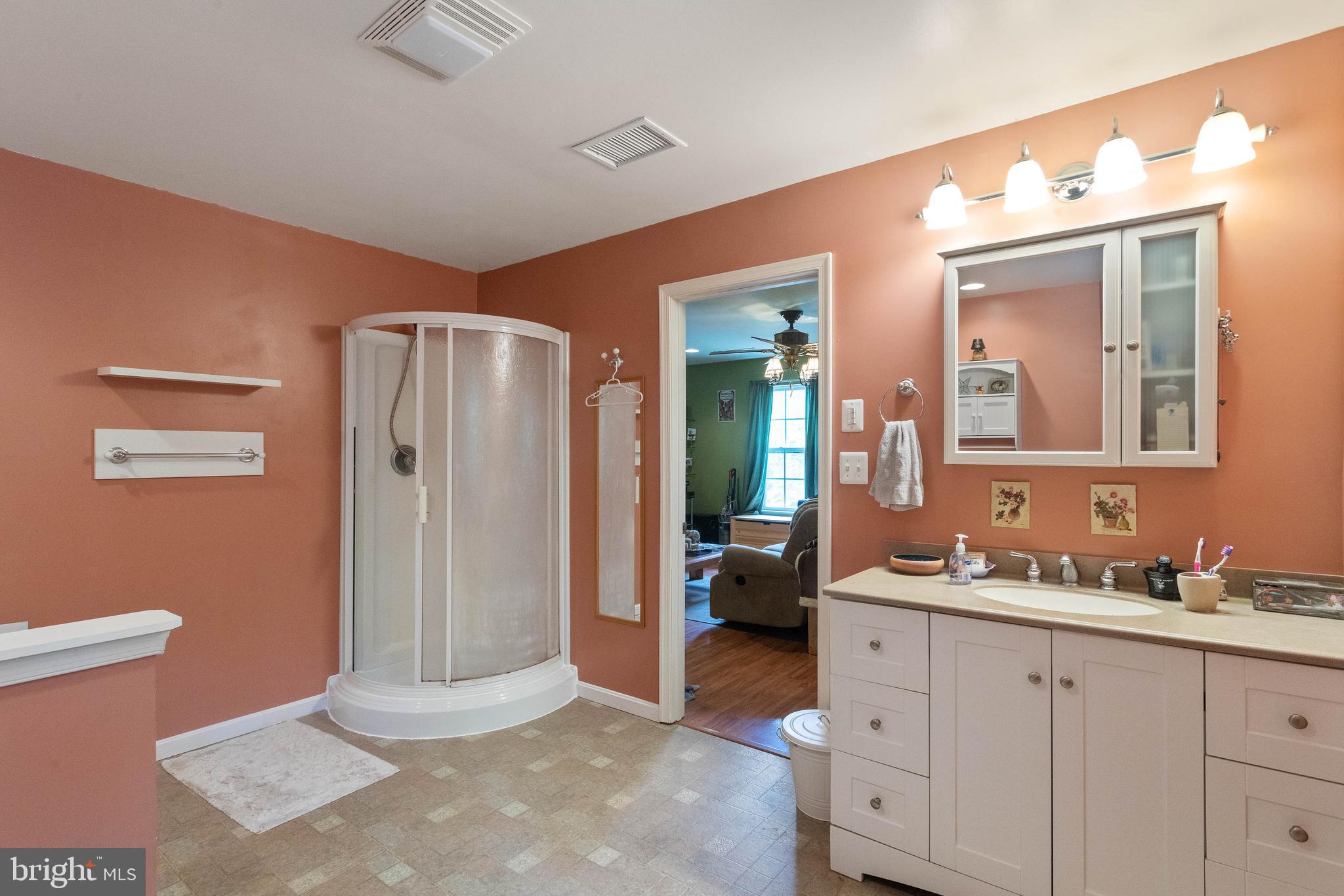 DRUM POINT - Residential