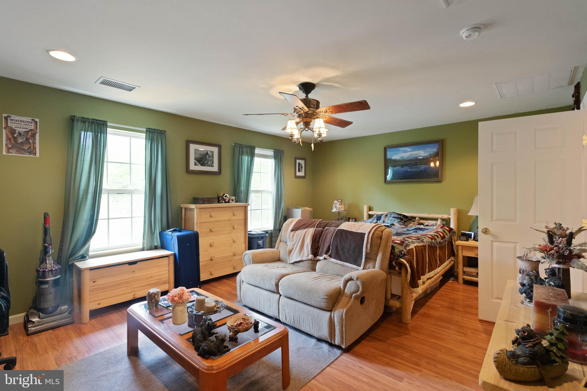 DRUM POINT - Residential