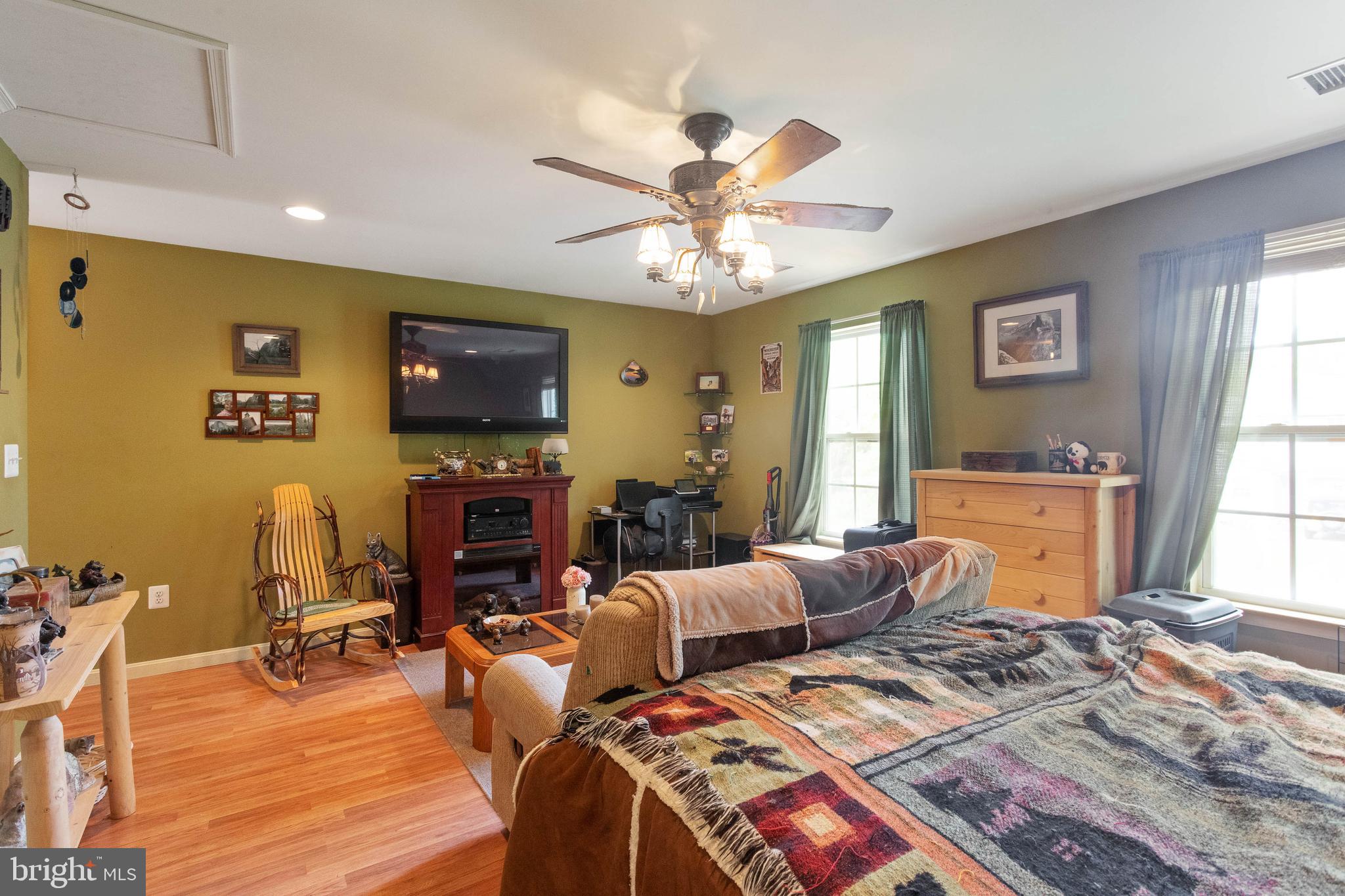 DRUM POINT - Residential