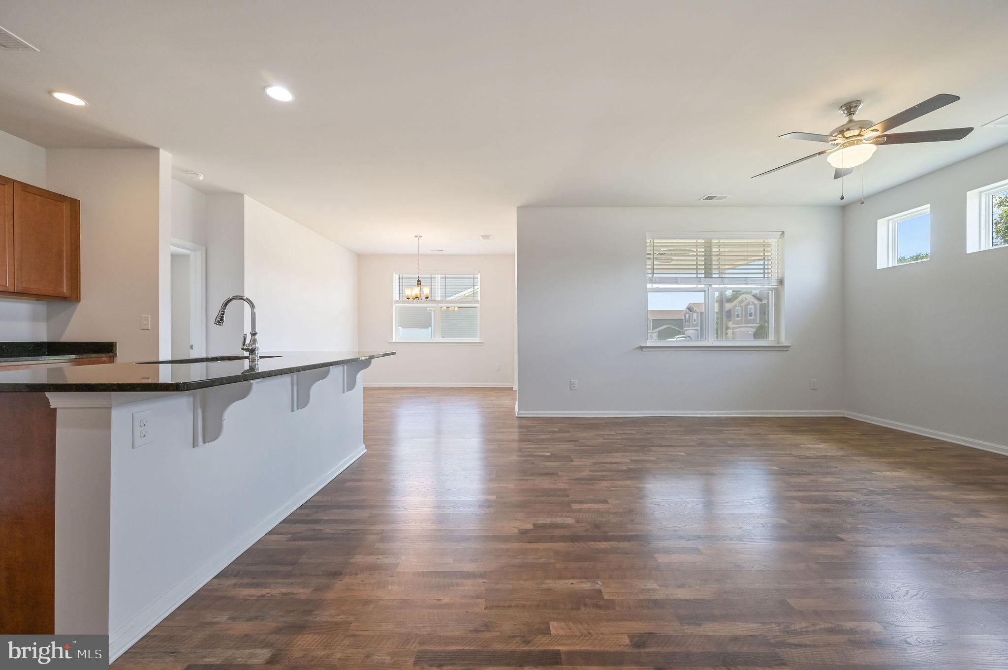 20424 BEACHFIELD LANE