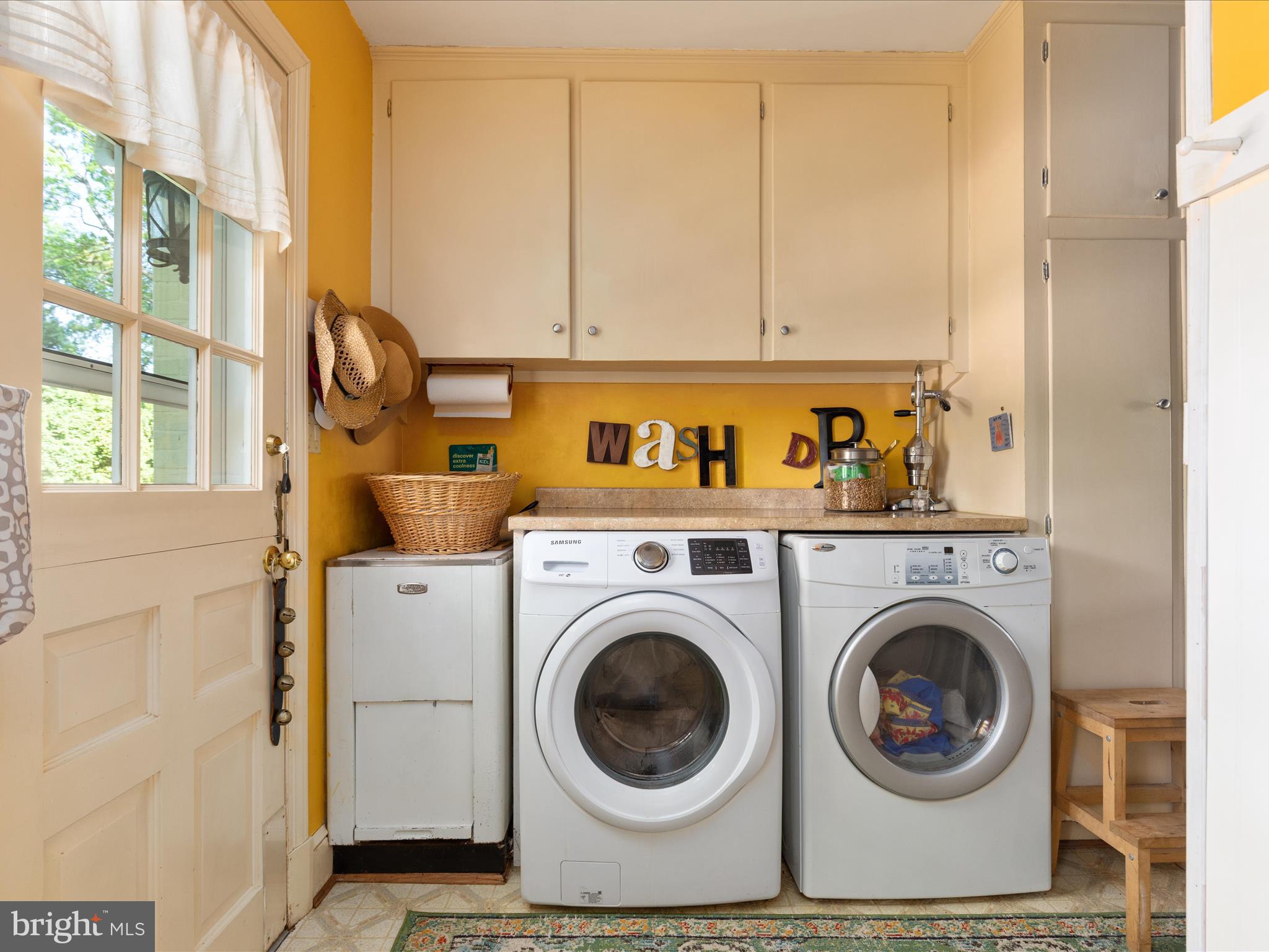 DOUBLE CIRCLE - Residential