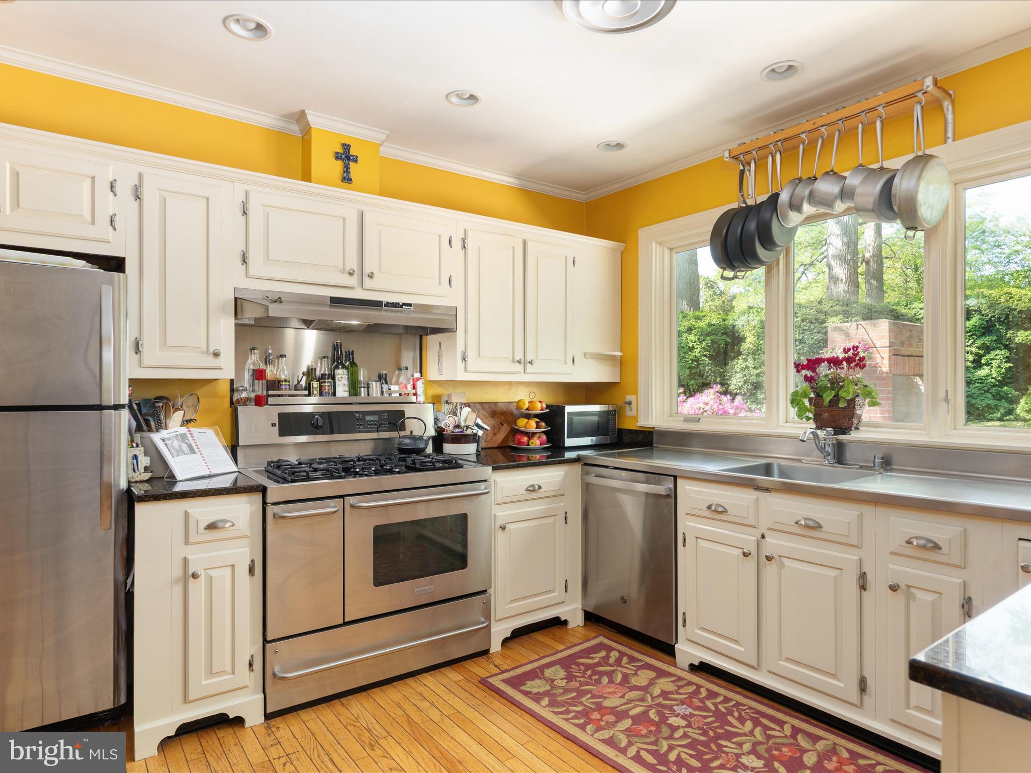 DOUBLE CIRCLE - Residential