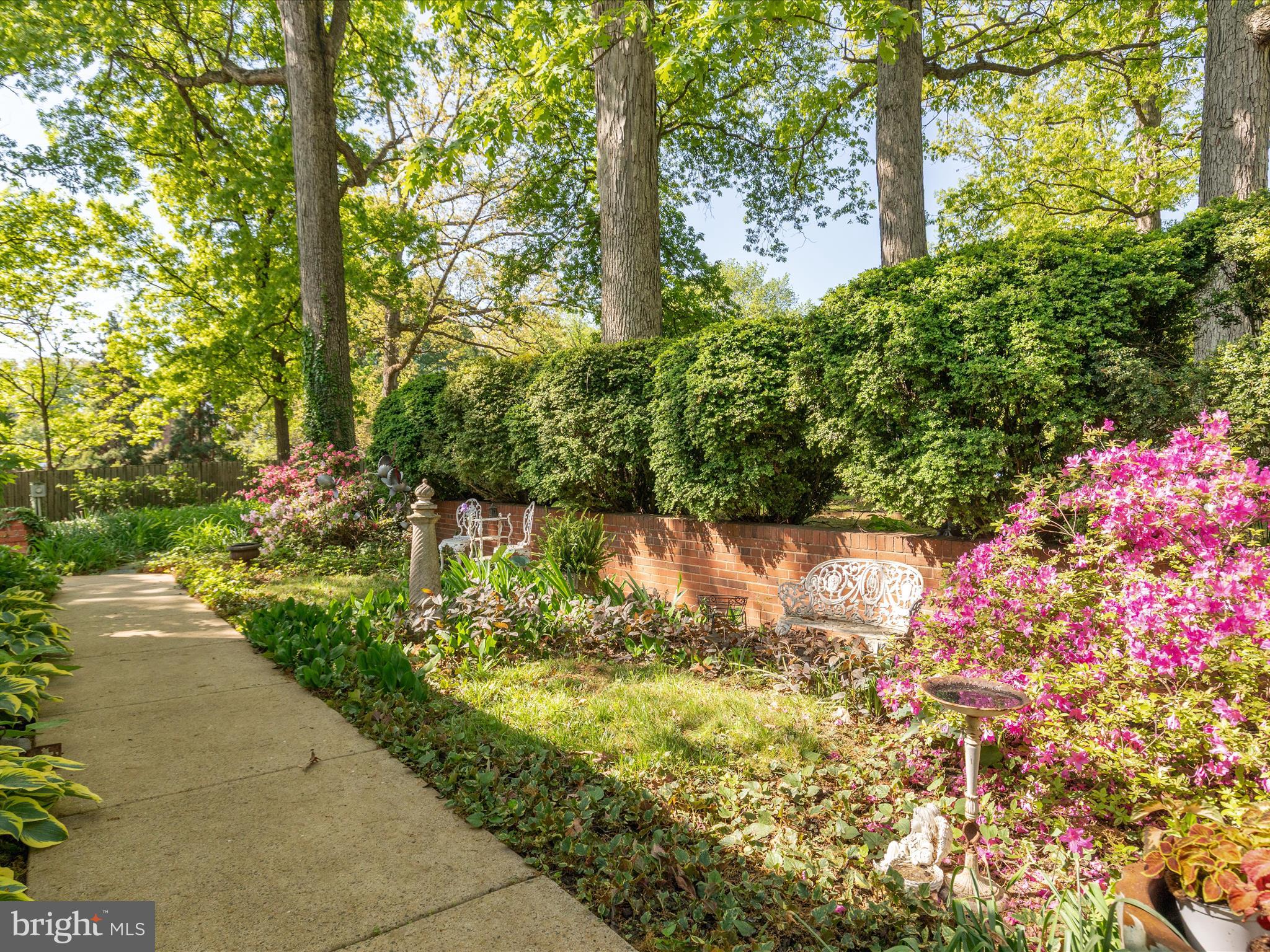 DOUBLE CIRCLE - Residential