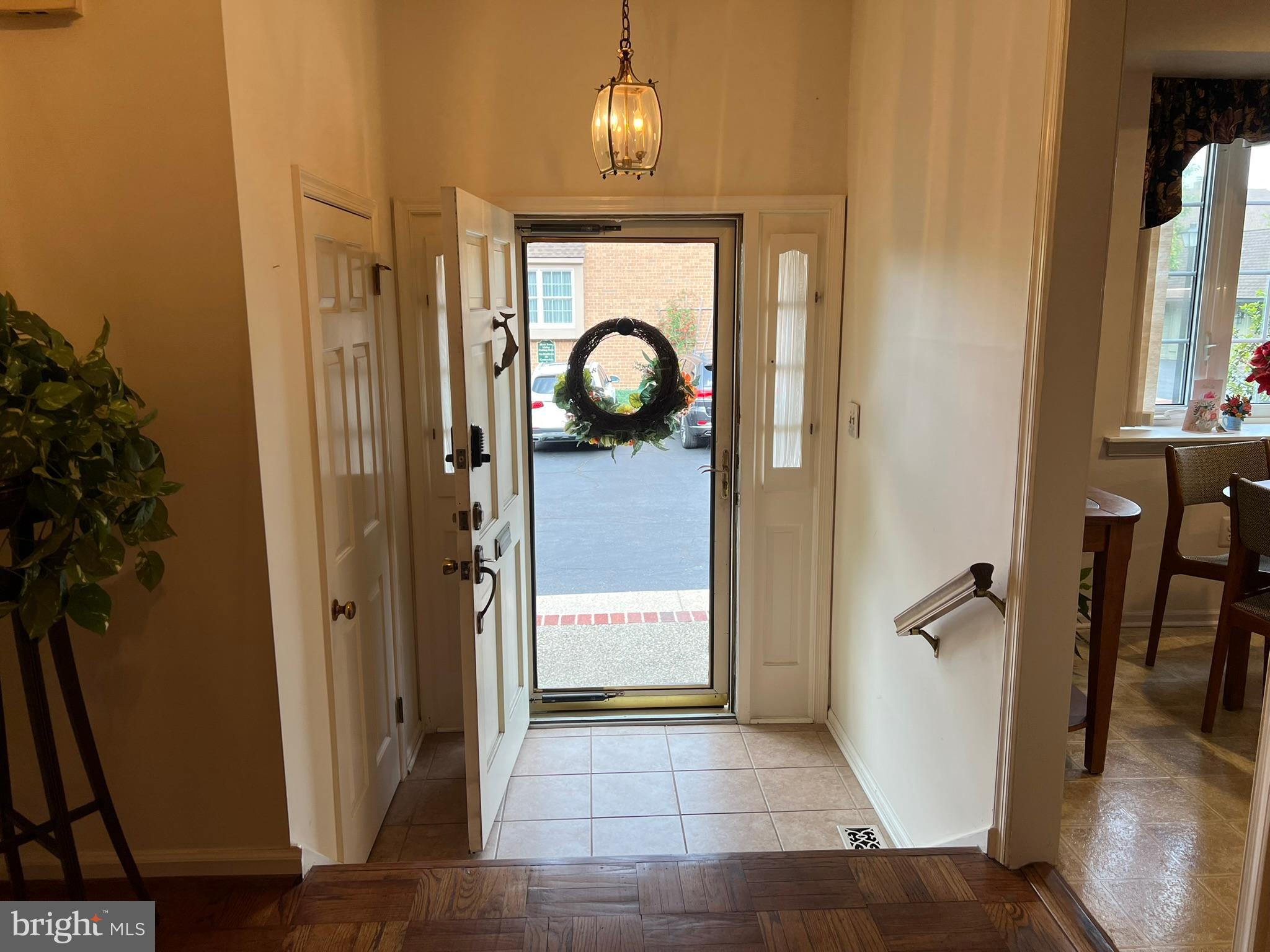 633 E MAIN STREET #D4