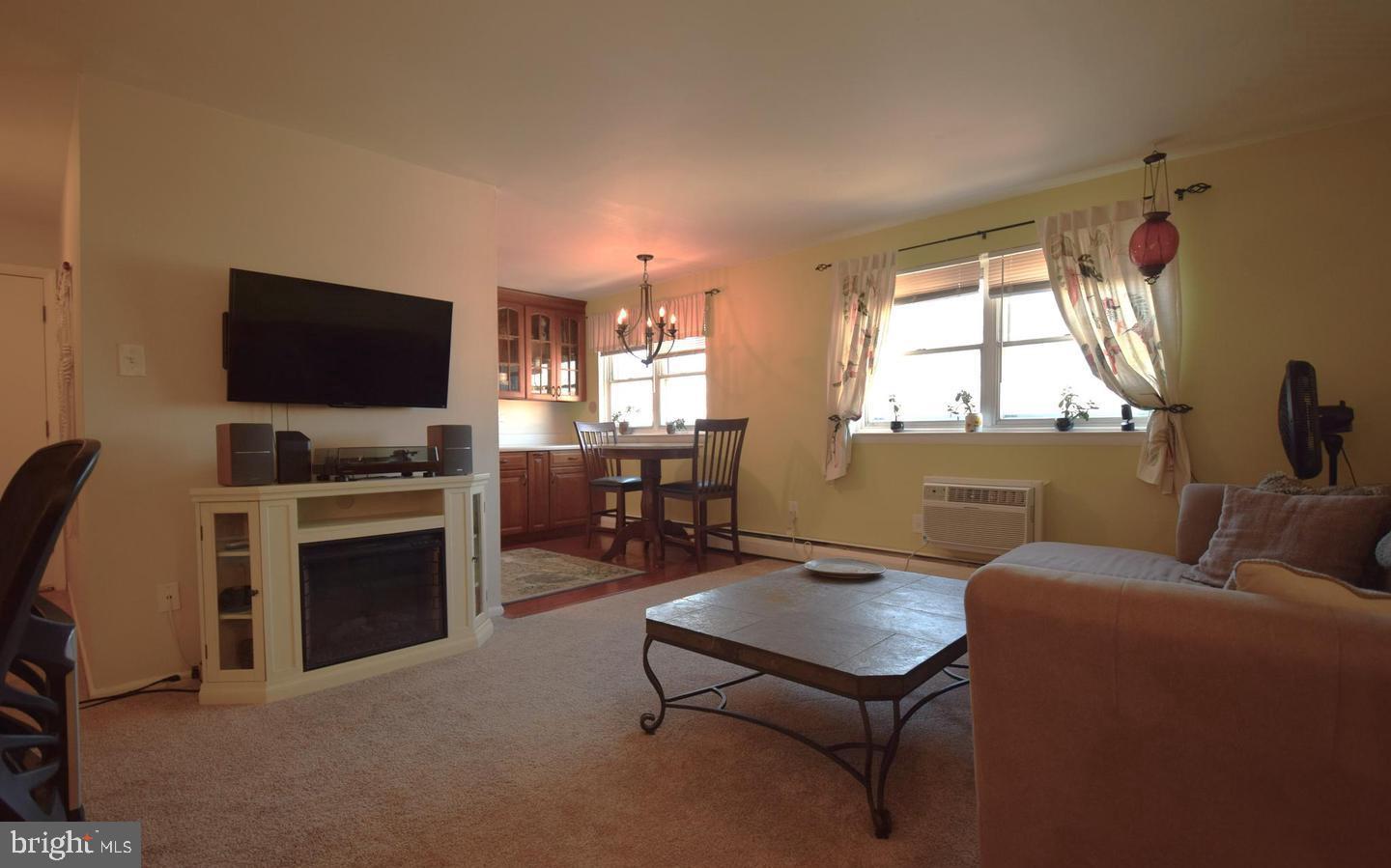 DOWNINGTOWN COMMON - Residential Lease