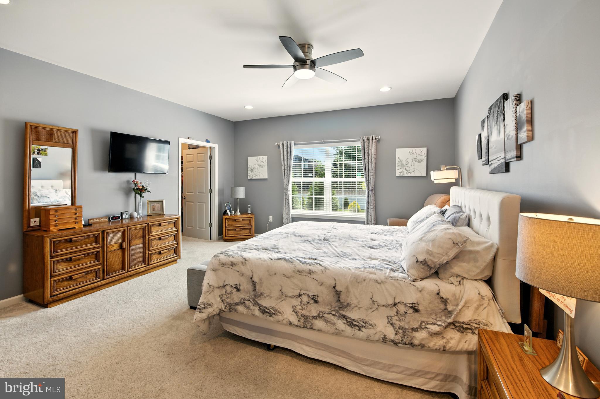 LAKE COMO WOODS - Residential