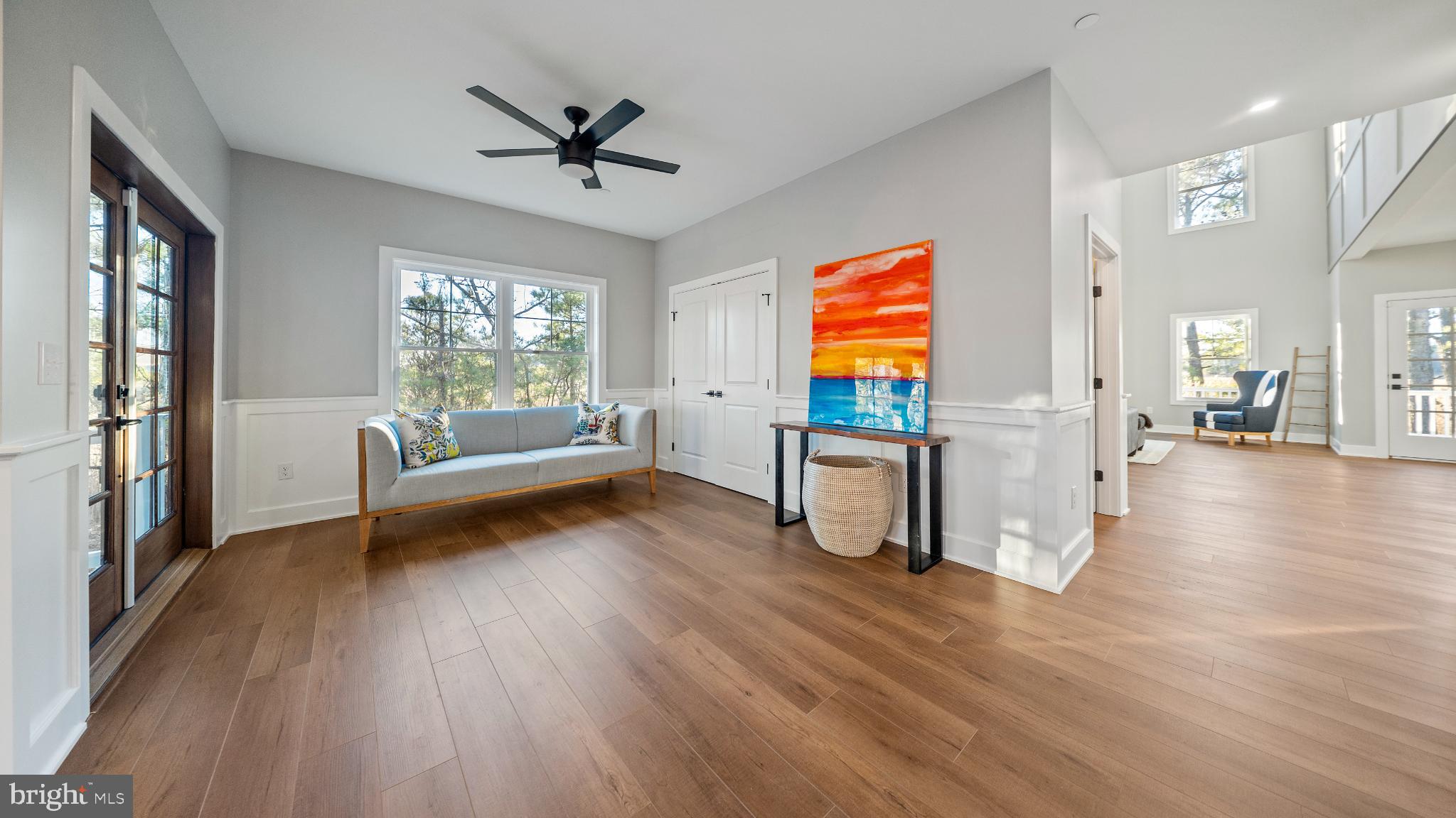 LIGHTHOUSE SOUND - Residential