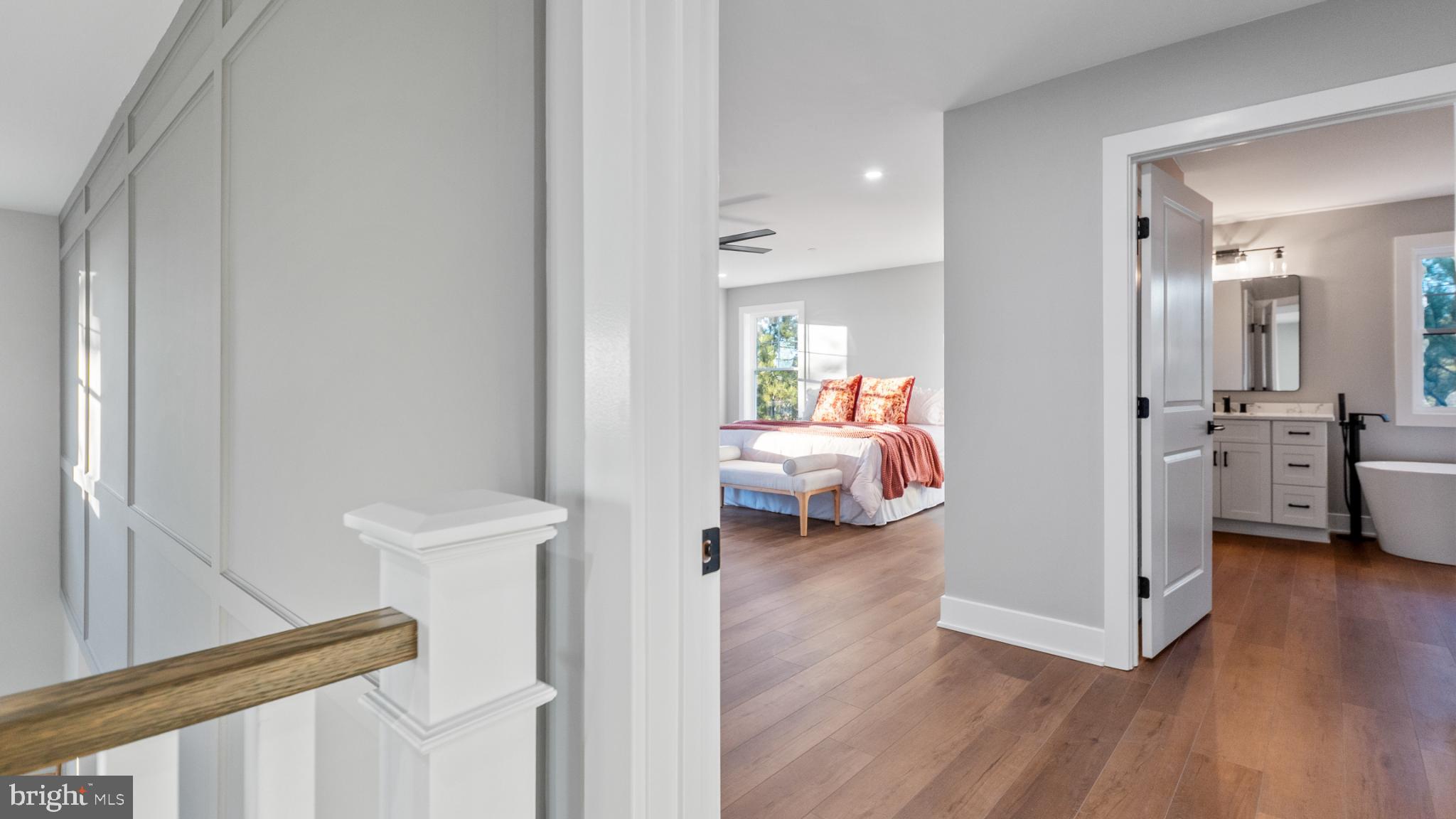 LIGHTHOUSE SOUND - Residential