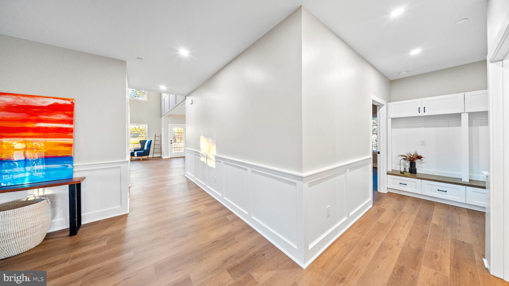 LIGHTHOUSE SOUND - Residential