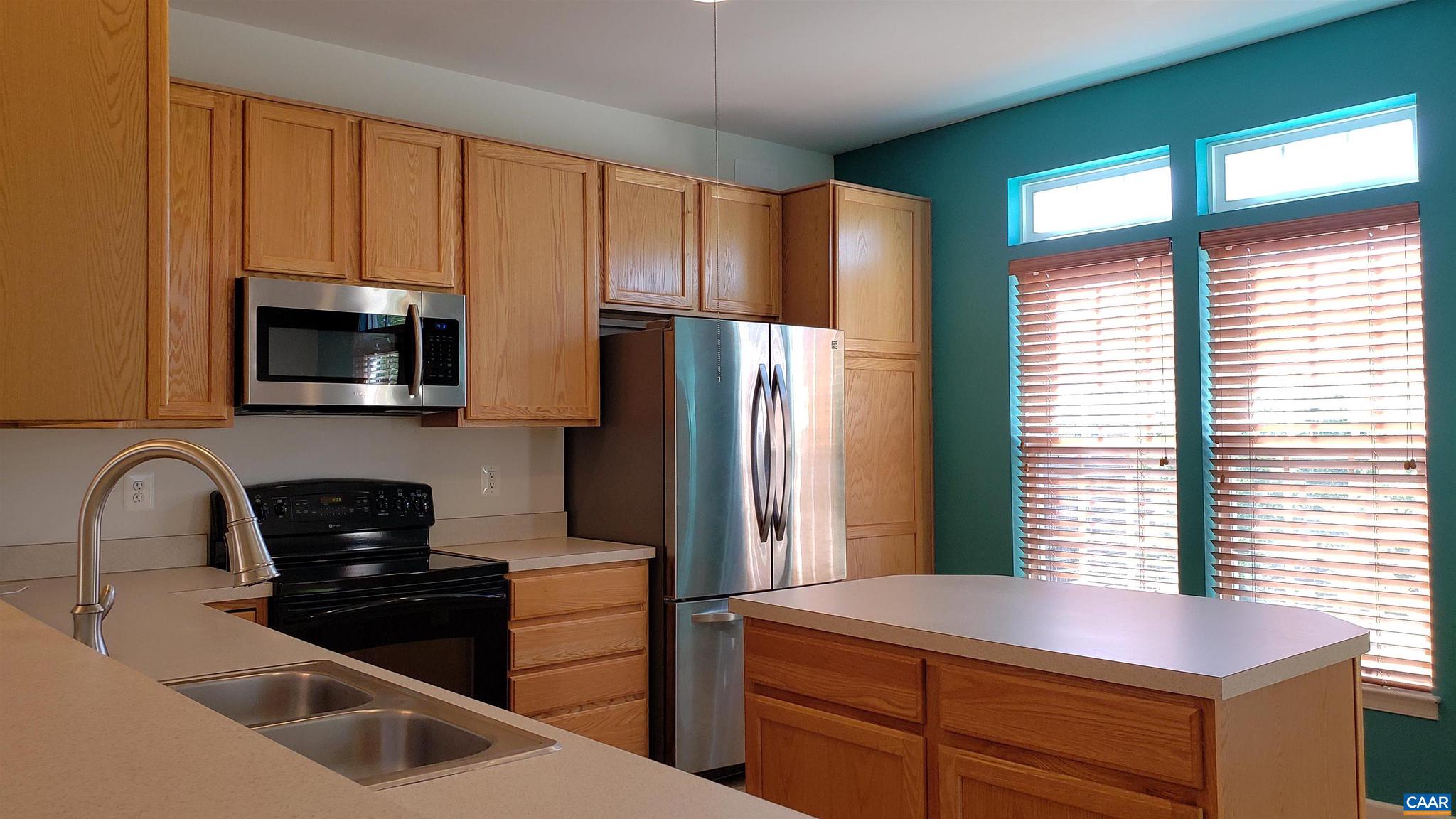 ABINGTON PLACE - Residential Lease