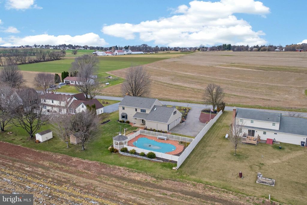 Photo of 414 Twin Elm Road, STRASBURG, PA 17579 (MLS # PALA2084108)