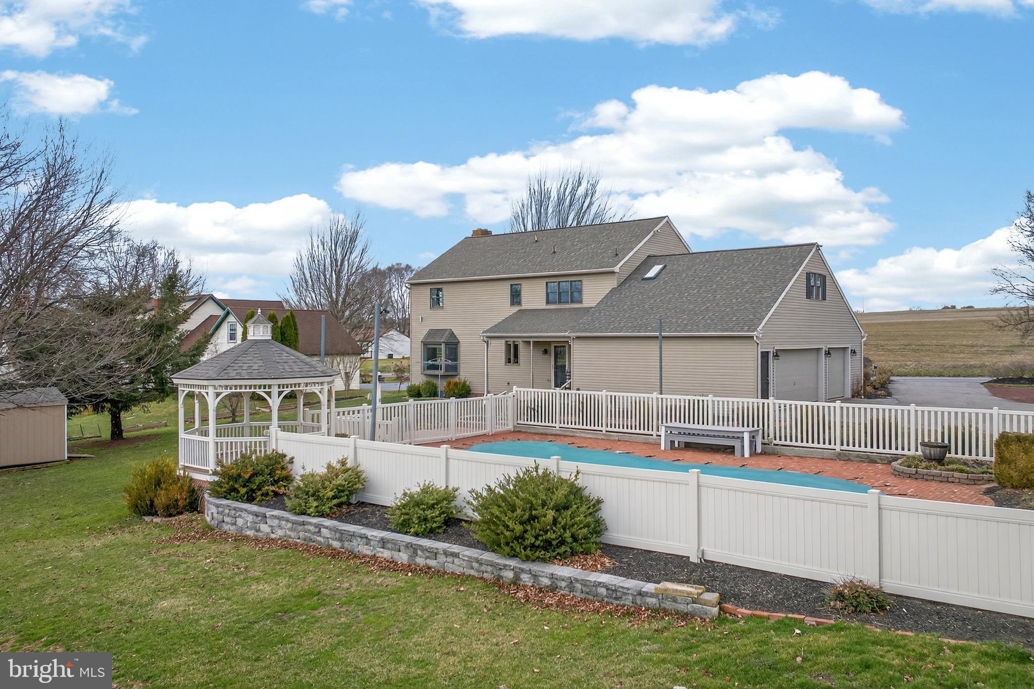 STRASBURG TWP - Residential