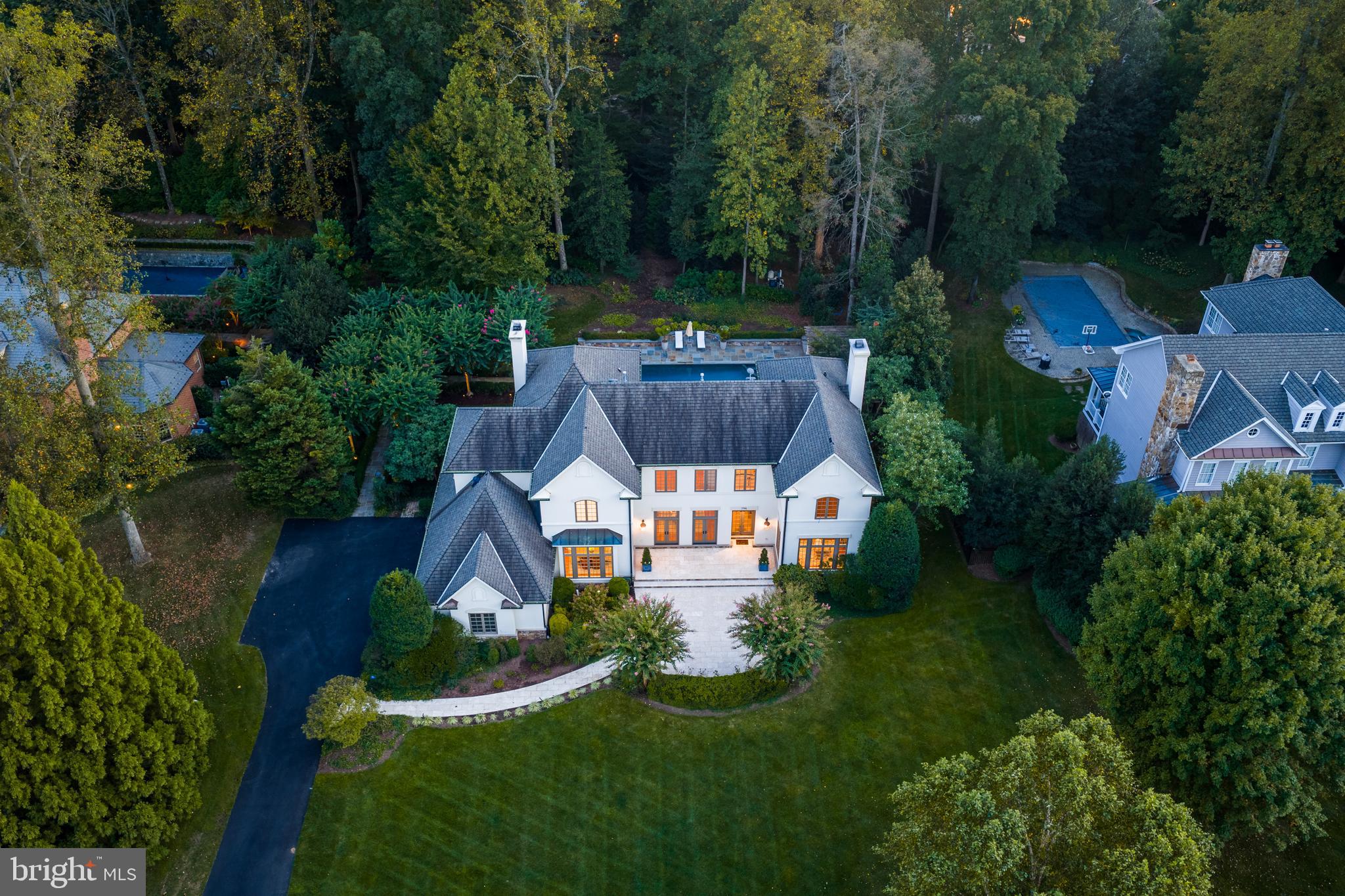 7795 GLENHAVEN COURT