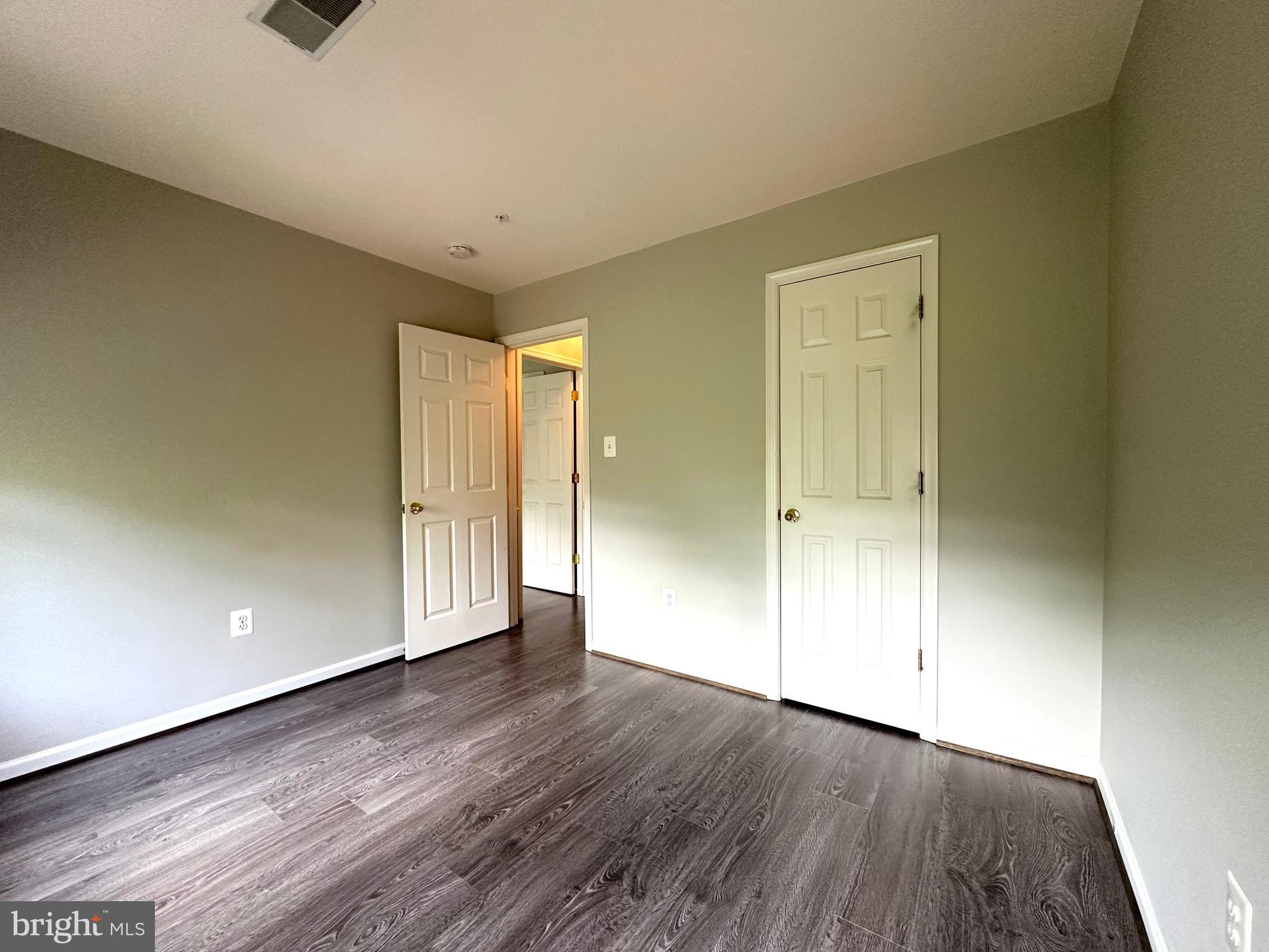 HOYLES MILL VILLAGE - Residential Lease