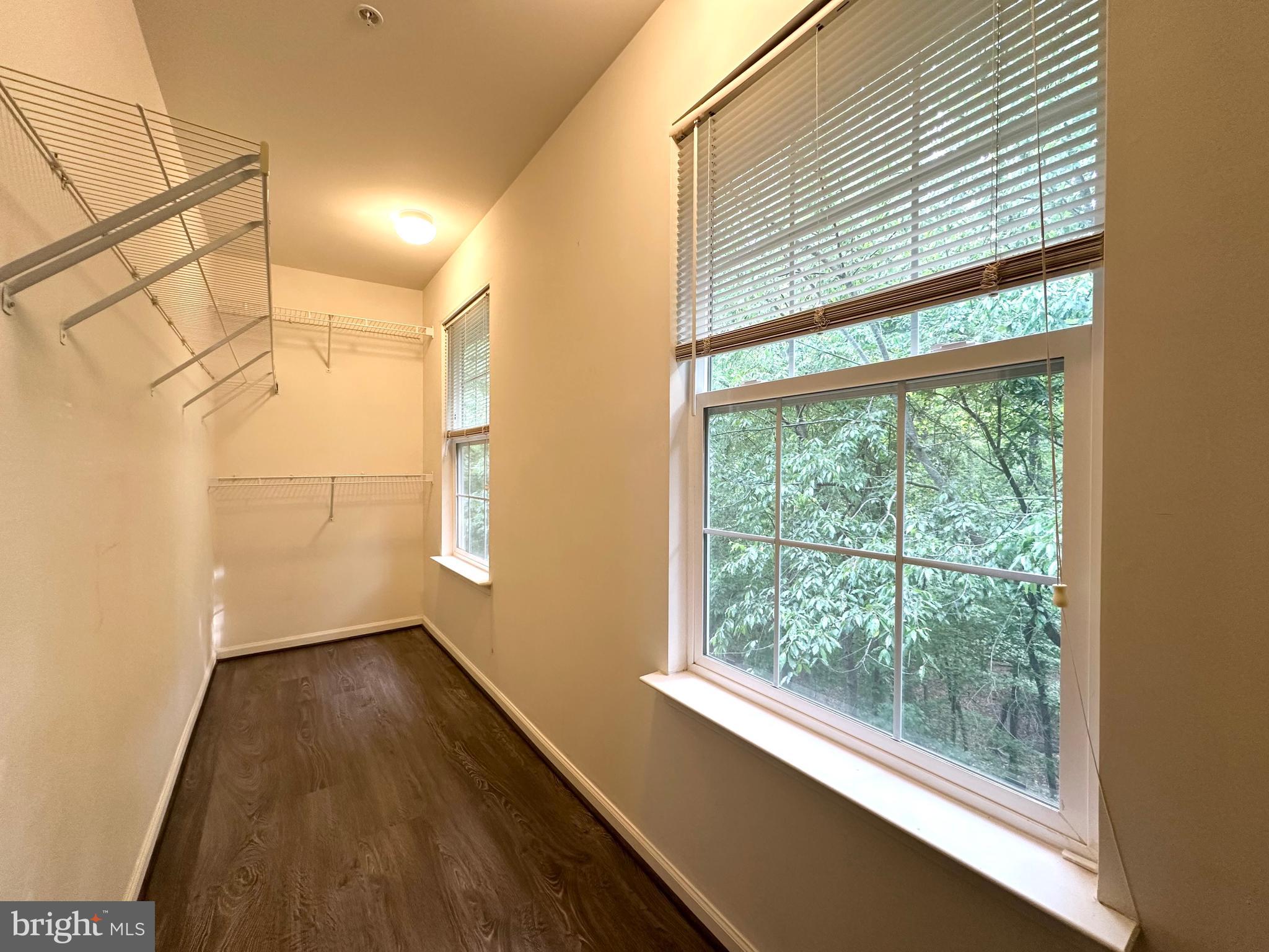 HOYLES MILL VILLAGE - Residential Lease