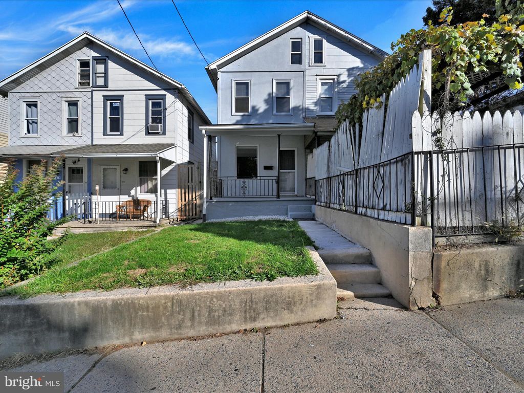 Photo of 1253 Green Street, READING, PA 19604 (MLS # PABK2064452)