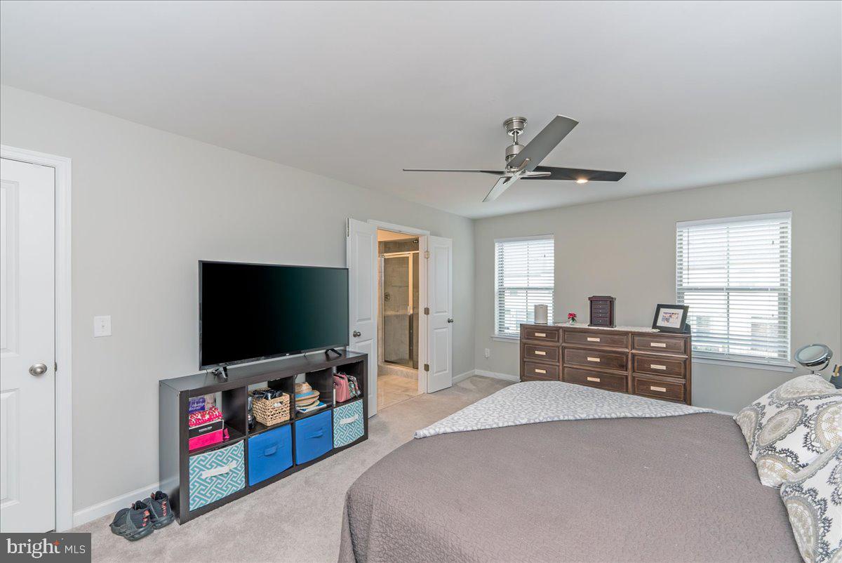 LOUDOUN PLACE - Residential