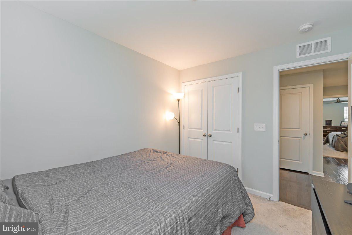 LOUDOUN PLACE - Residential