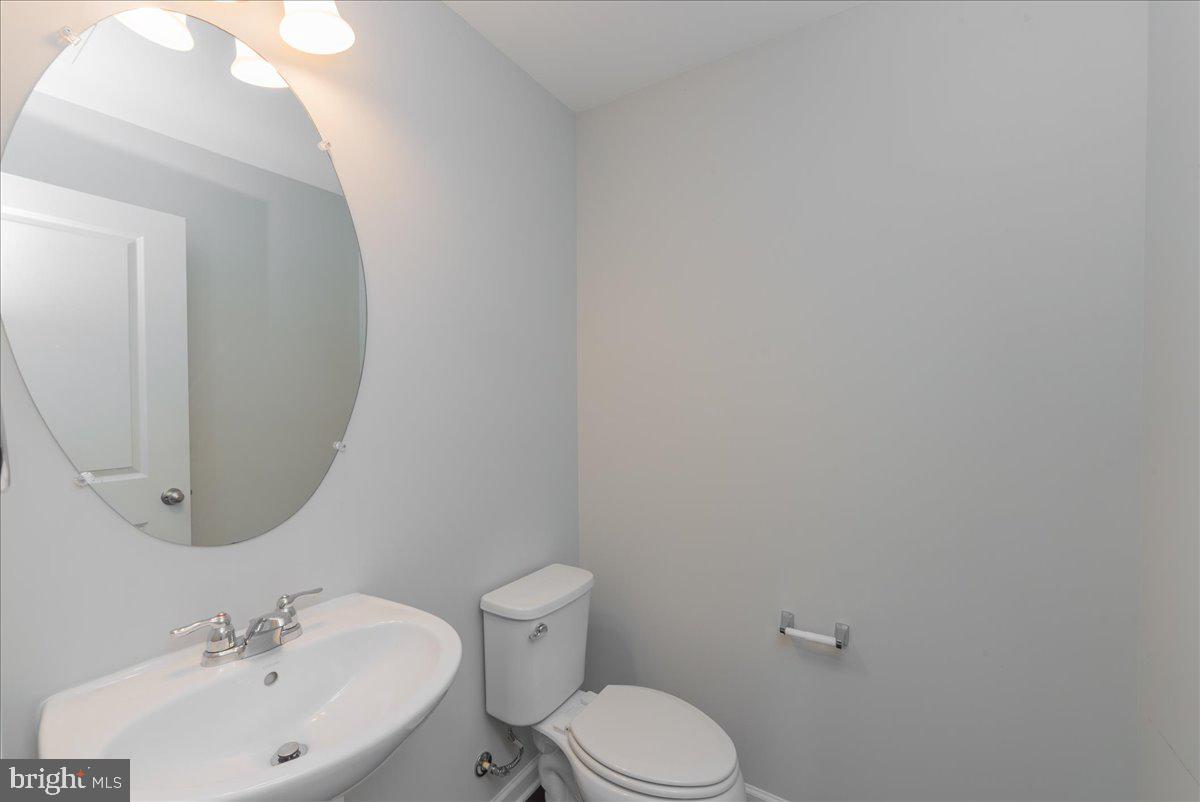 LOUDOUN PLACE - Residential