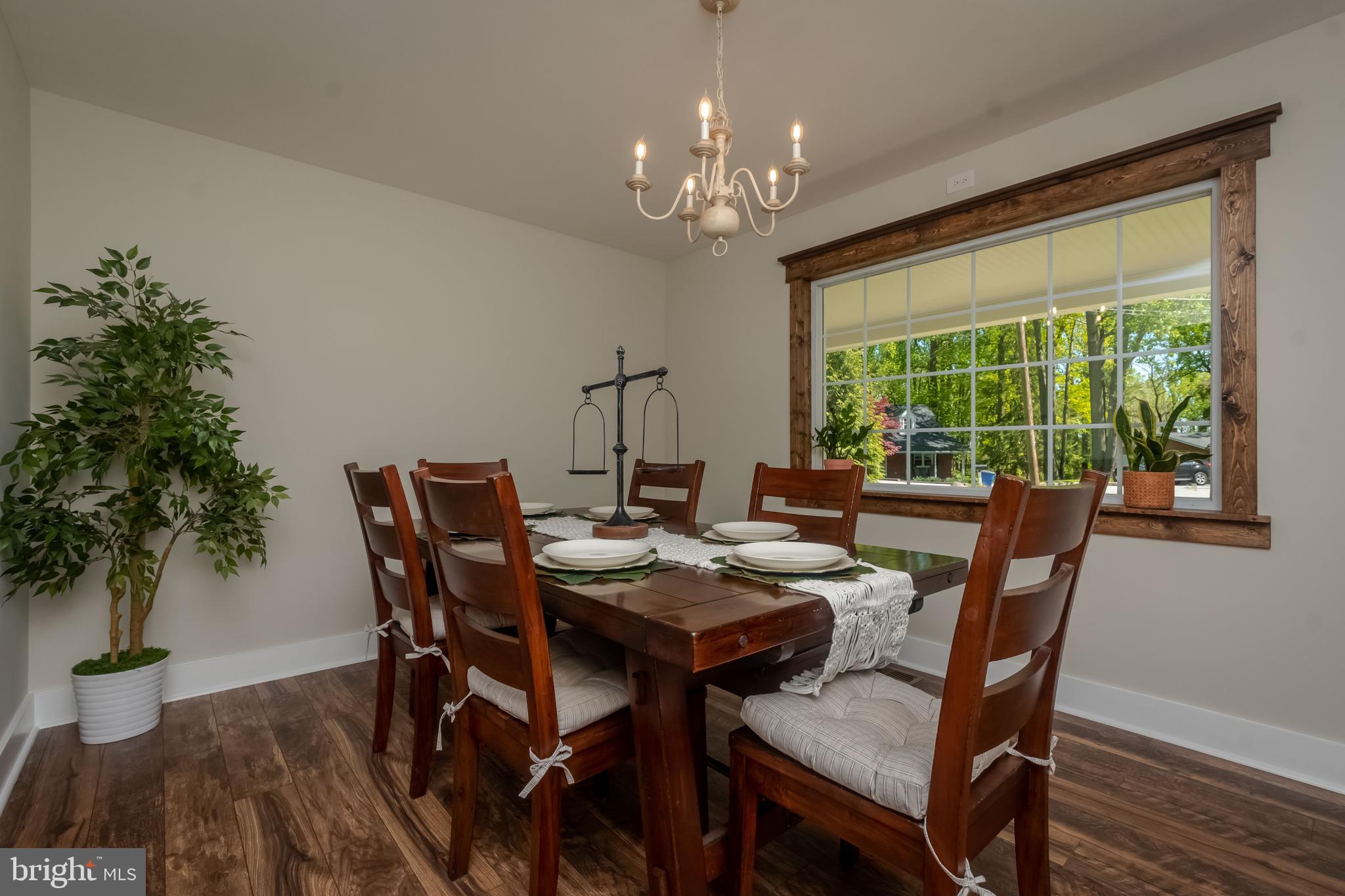 PERRY HALL MANOR - Residential