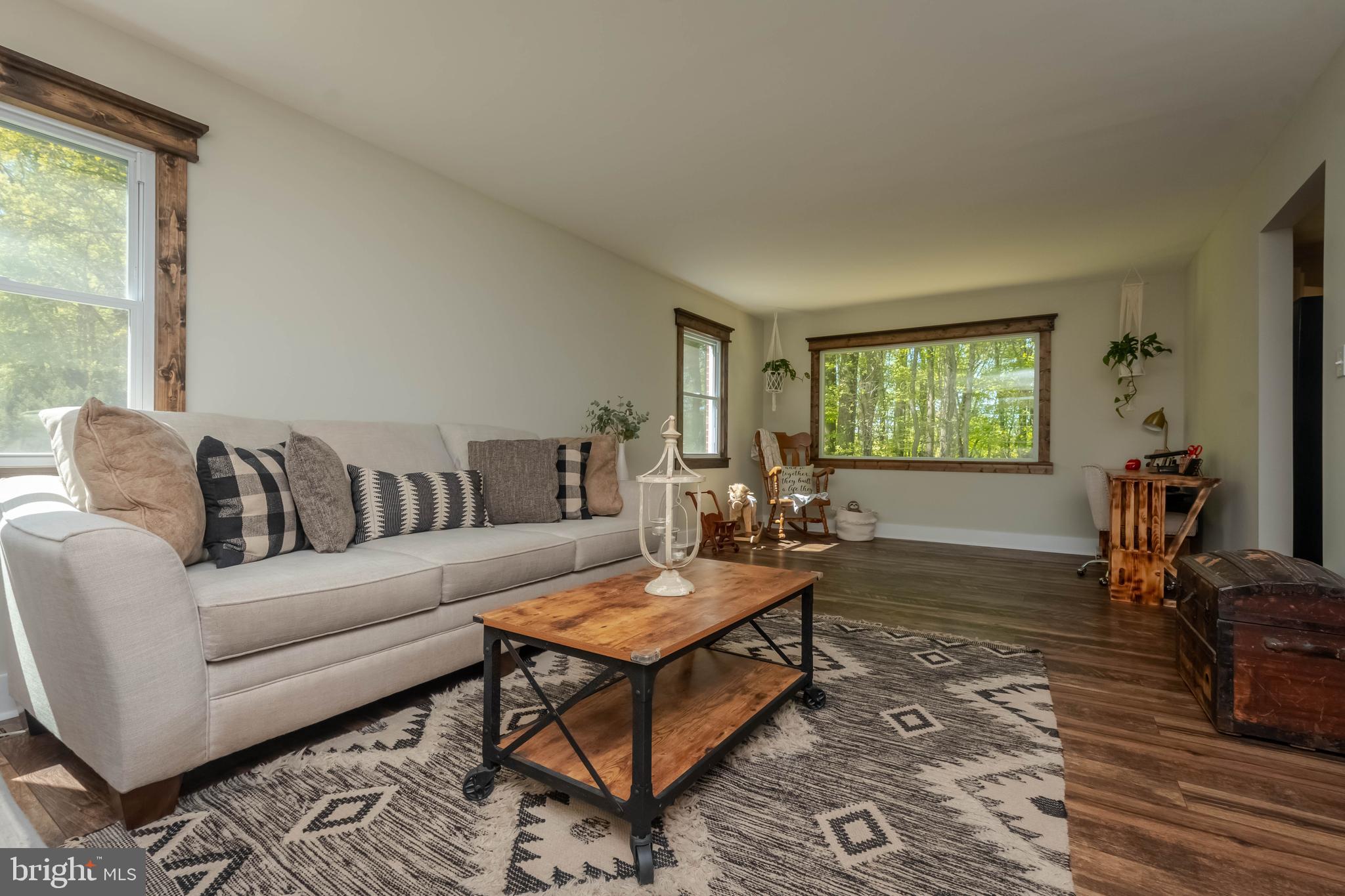 PERRY HALL MANOR - Residential