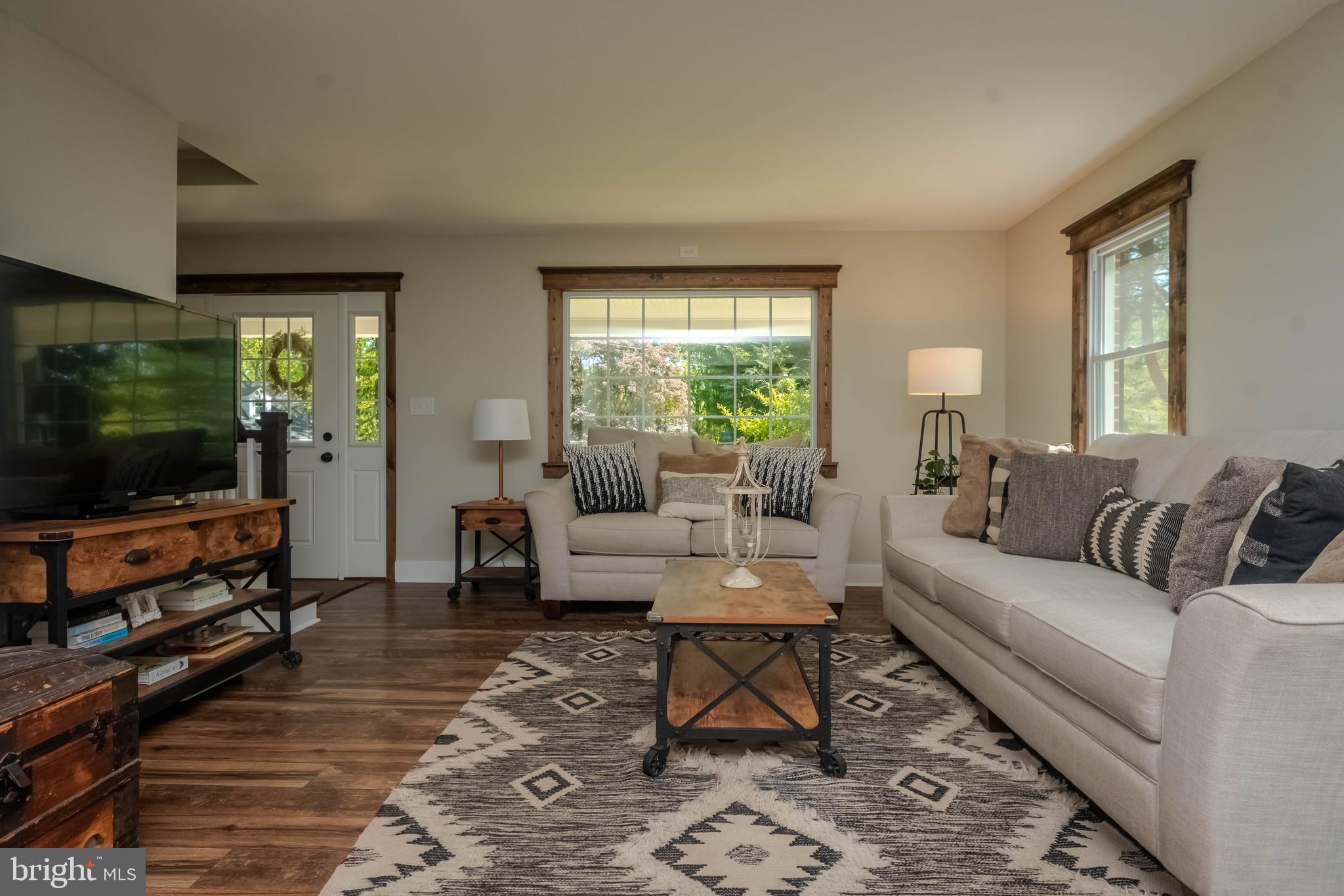 PERRY HALL MANOR - Residential