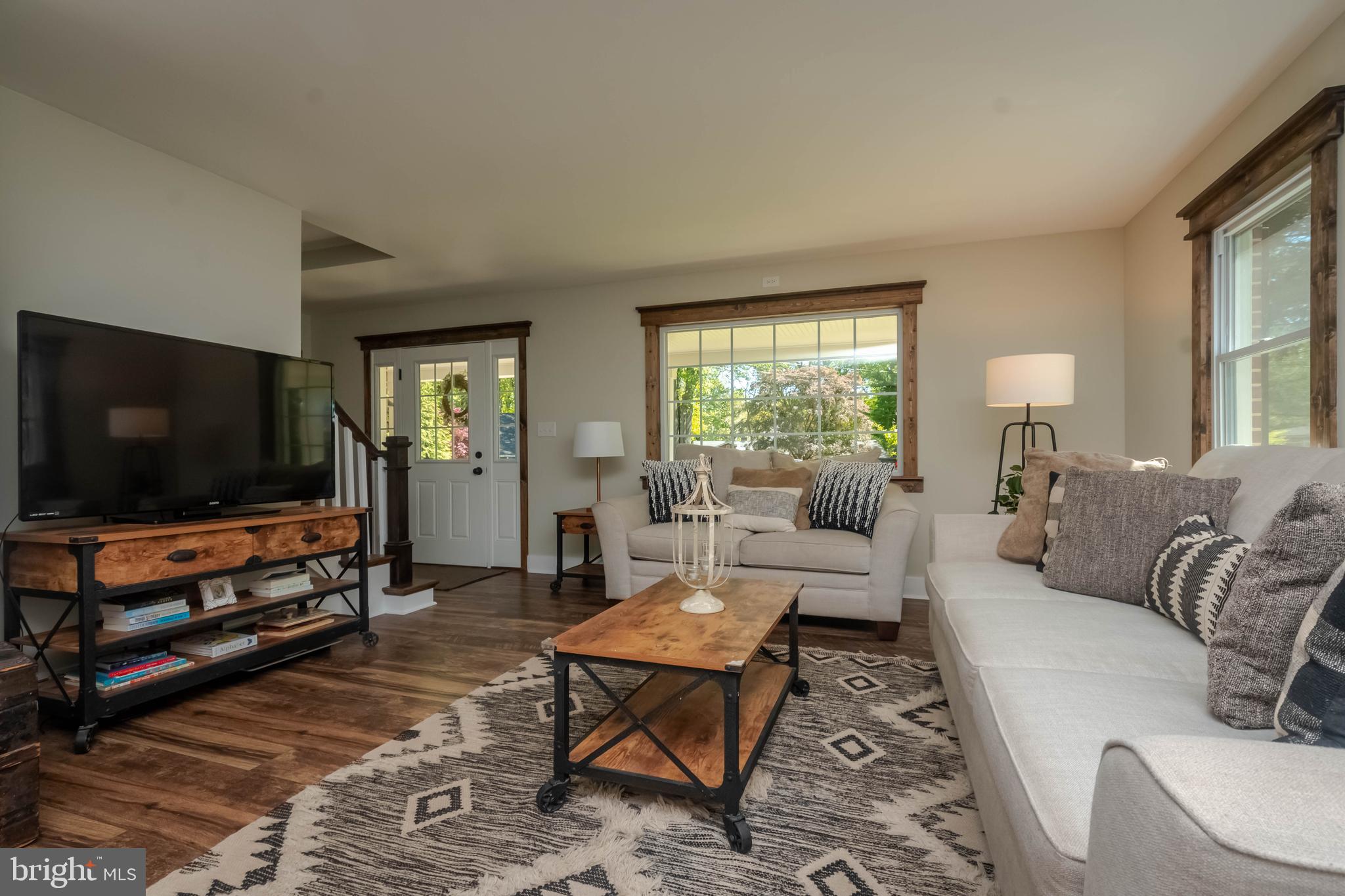 PERRY HALL MANOR - Residential