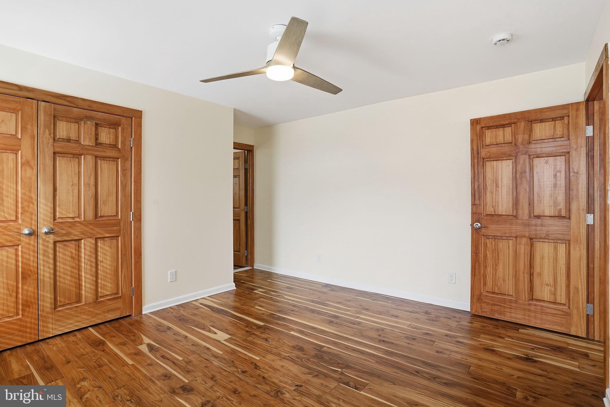 LONDONTOWN - Residential