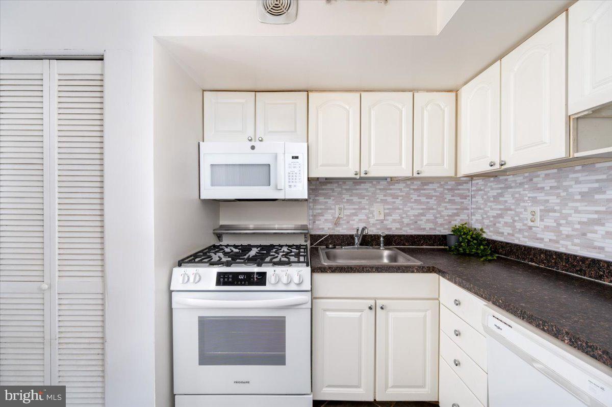 WESTVIEW TERRACE - Residential