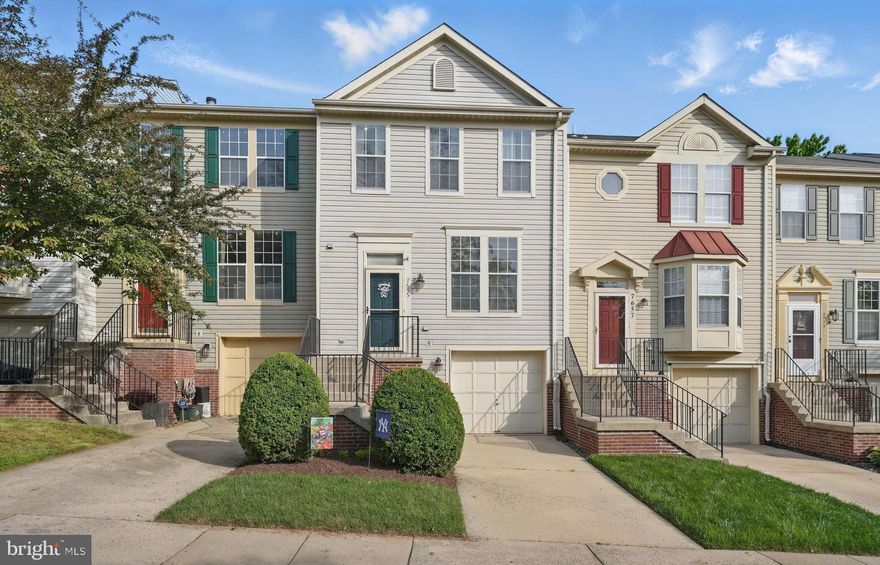 ***Offer deadline is tomorrow, April 28th by 10am***

Welcome to this lovely, well cared for HOME!  Three finished levels with a one car garage provide lots of great living space and storage.  The main level  flows from the entrance to a powder room, the kitchen, a dining room, the living room and a door to a huge deck.  The basement houses the laundry room, lots of storage areas and a large family room that opens to a ground deck / fenced backyard.  Two bedrooms, each with their own private bathroom, are on the upper level and both rooms have great closet space!  Don't miss this well maintained and cared for HOME!