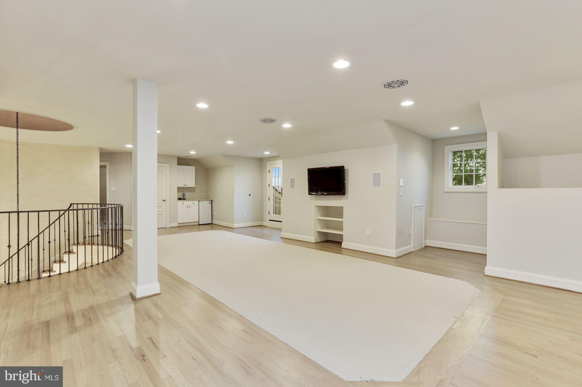 AVENEL - Residential