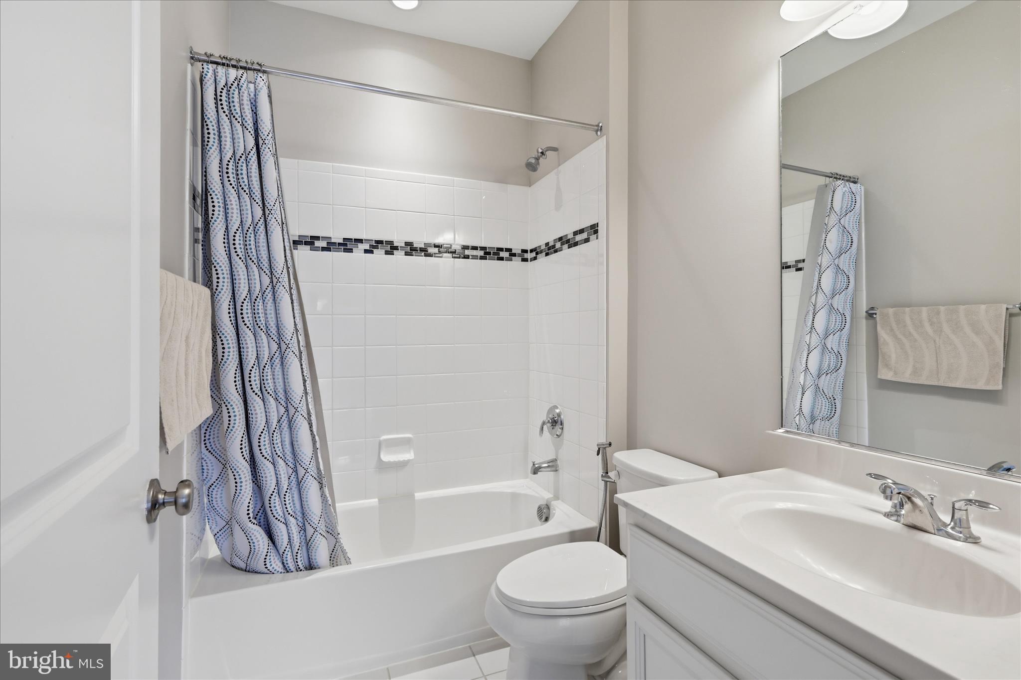 LOUDOUN VALLEY ESTATES 2 - Residential