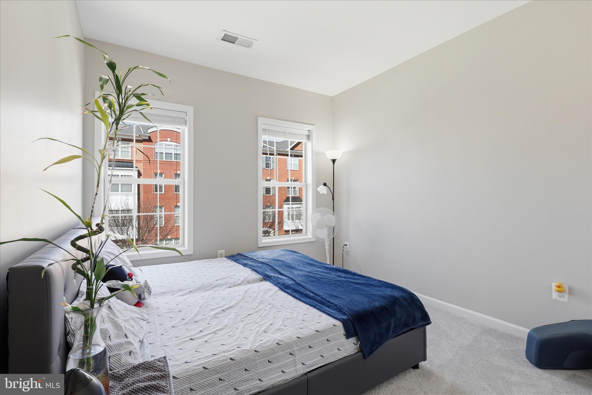 LOUDOUN VALLEY ESTATES 2 - Residential