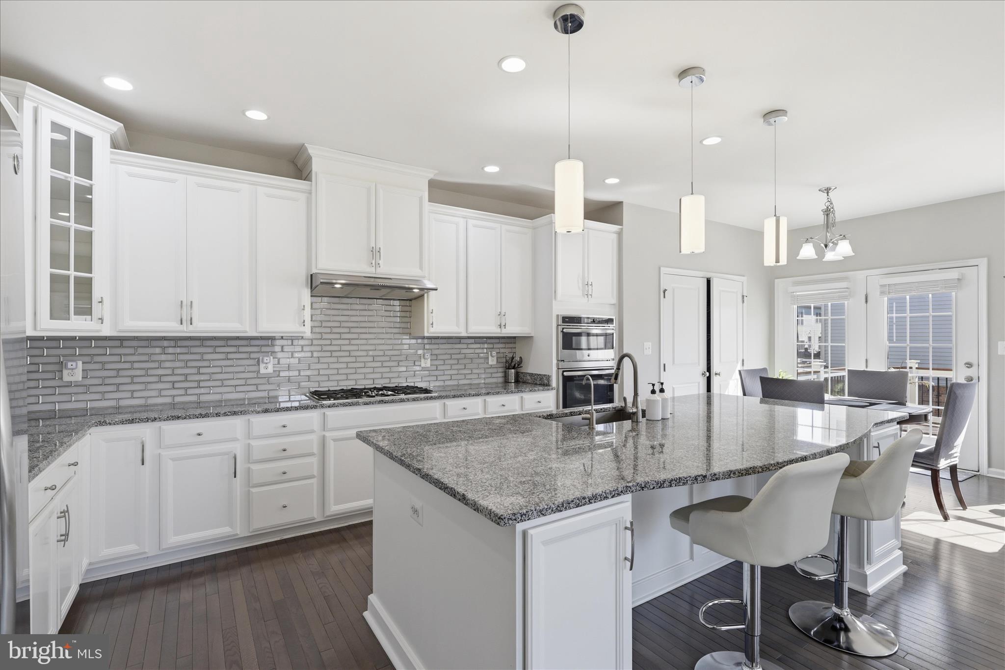 LOUDOUN VALLEY ESTATES 2 - Residential