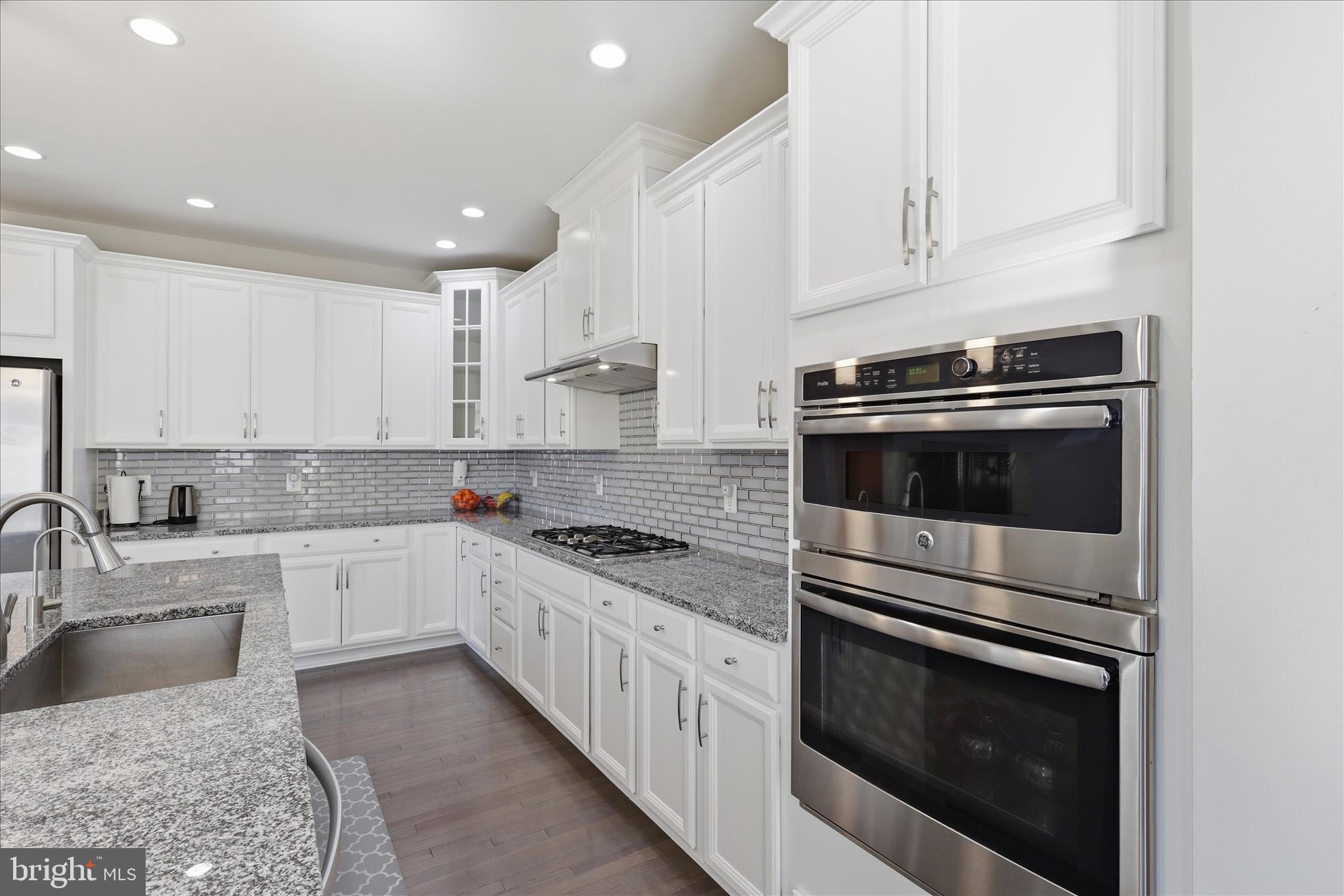 LOUDOUN VALLEY ESTATES 2 - Residential