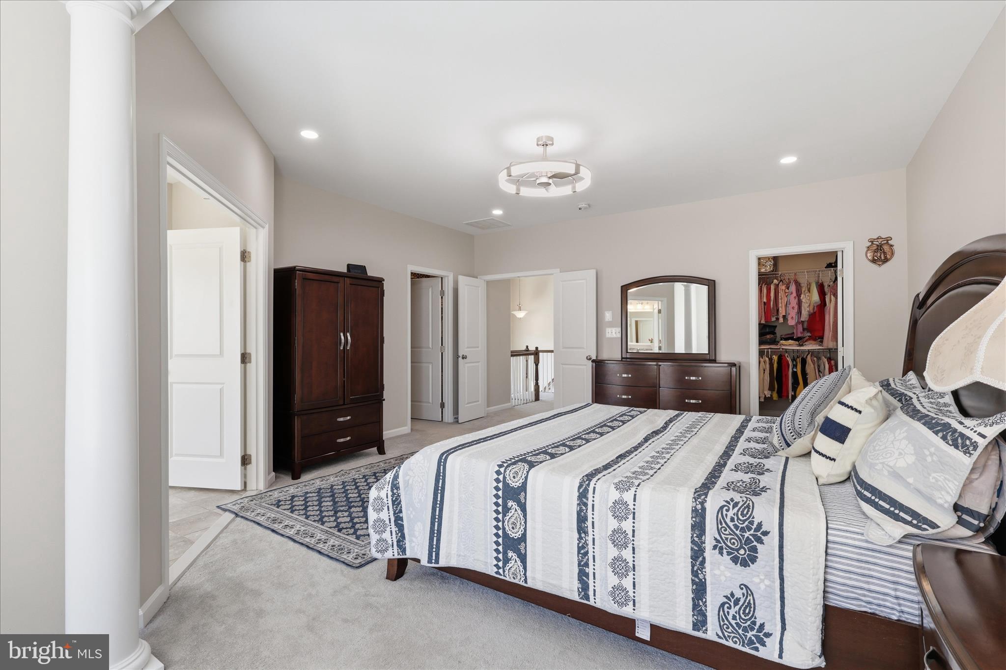 LOUDOUN VALLEY ESTATES 2 - Residential