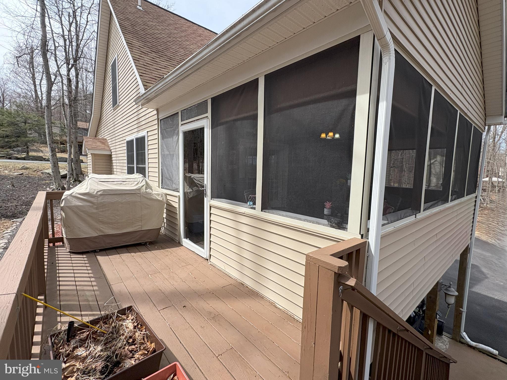 WALLENPAUPACK LAKE ESTATES - Residential